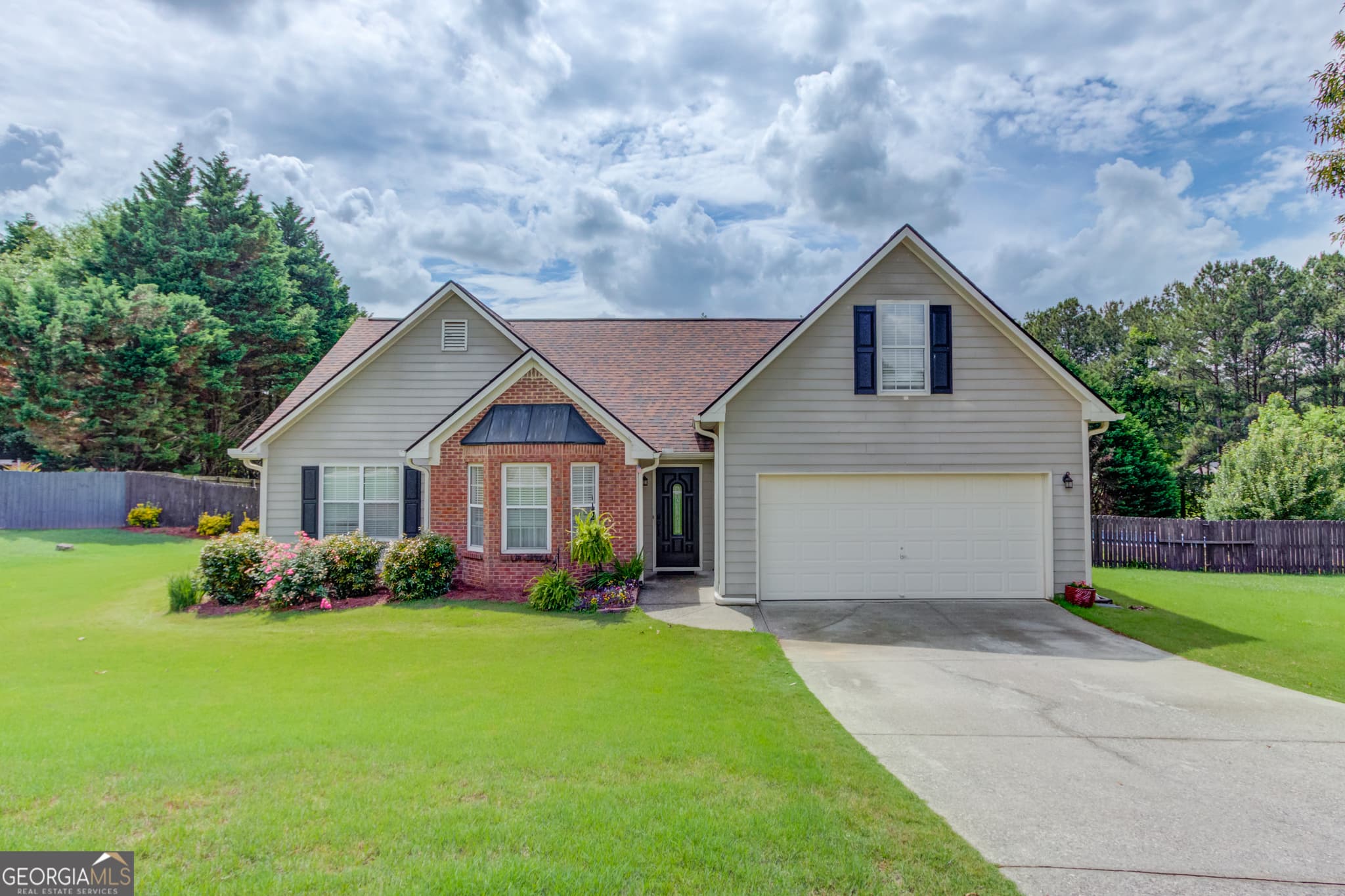 3 bedroom, 2 bathroom, 1,786 sq ft single family residence sold at 1563 Armende Circle, Dacula, GA 30019