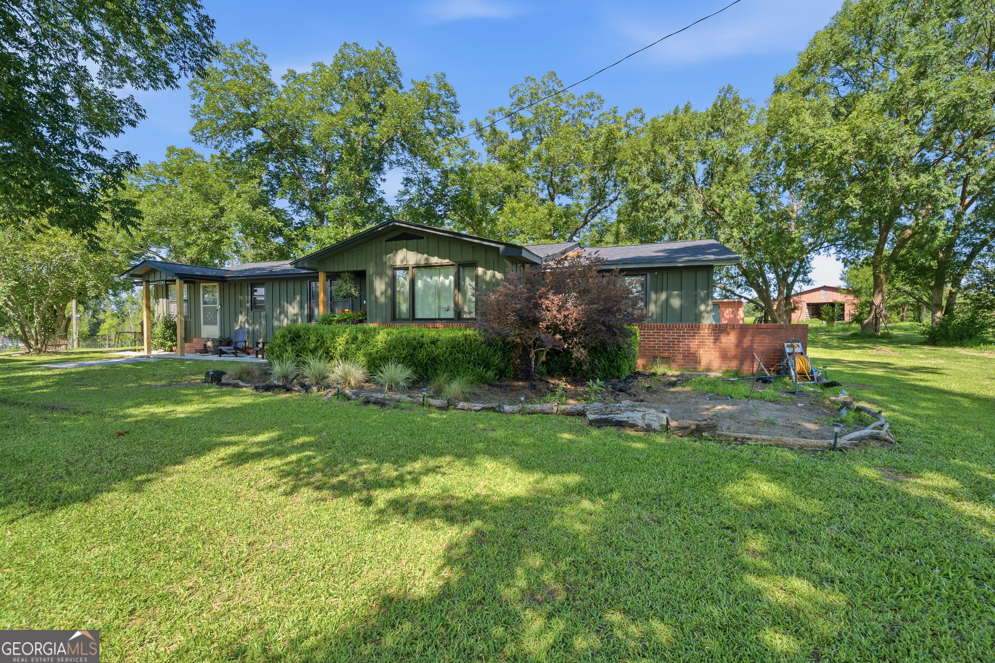 3 bedroom, 2 bathroom, 1,865 sq ft single family residence under contract at 3349 Scotland Road, Alamo, GA 30411 — photo 5
