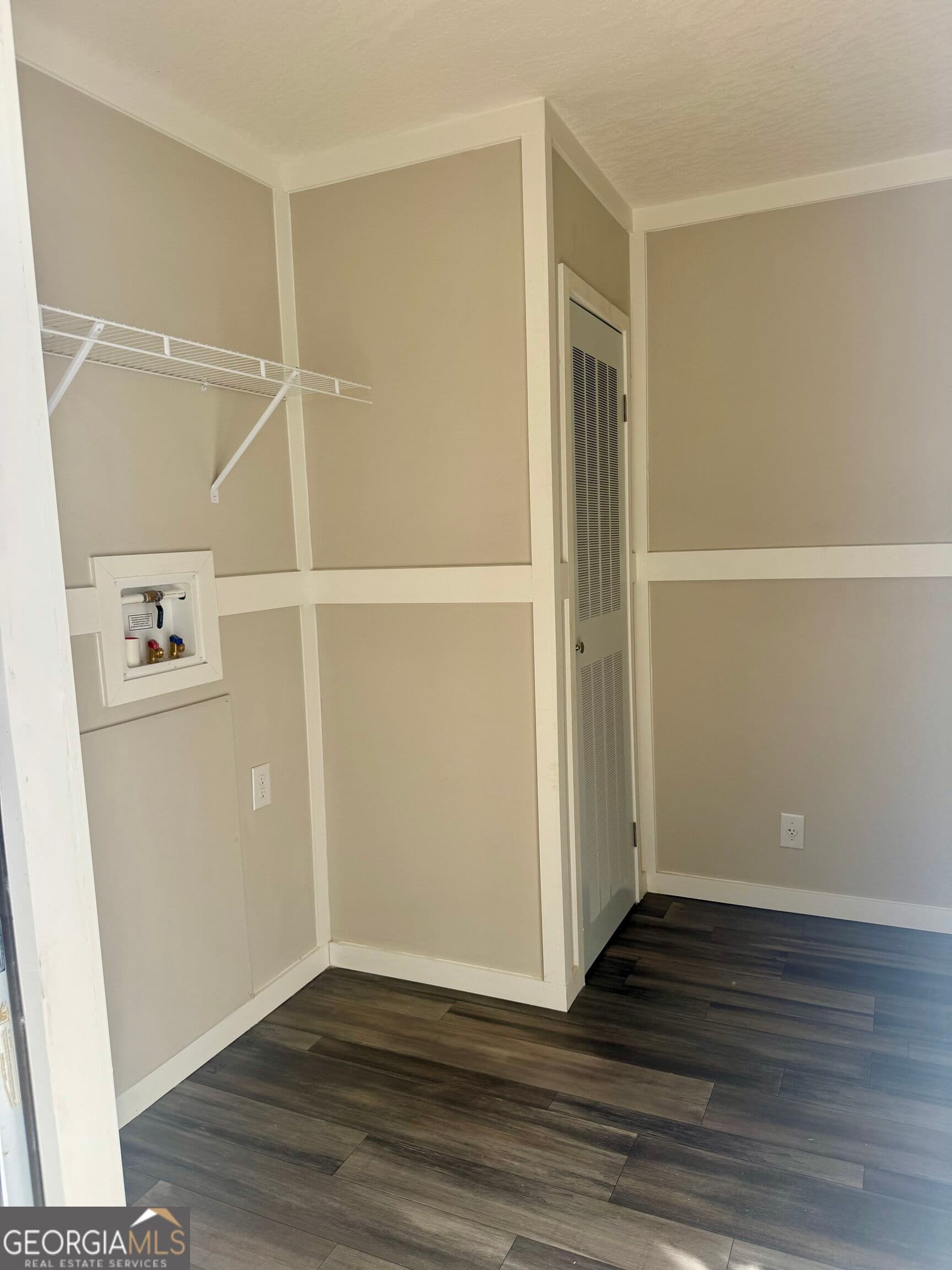 3 bedroom, 2 bathroom, 1,456 sq ft manufactured home,single family residence for sale at 1064 Garner Road, Cornelia, GA 30531 — photo 9