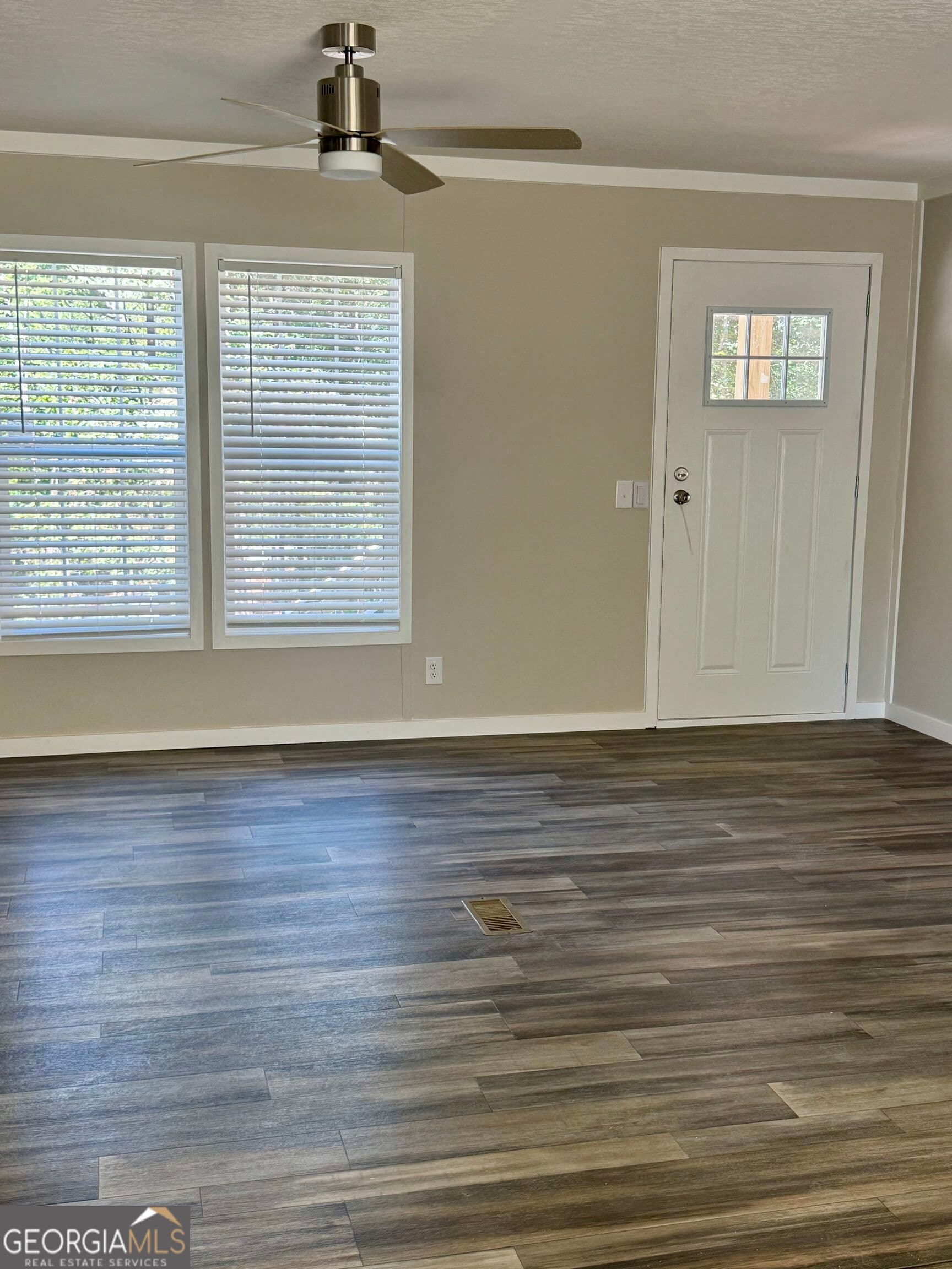 3 bedroom, 2 bathroom, 1,456 sq ft manufactured home,single family residence for sale at 1064 Garner Road, Cornelia, GA 30531 — photo 10