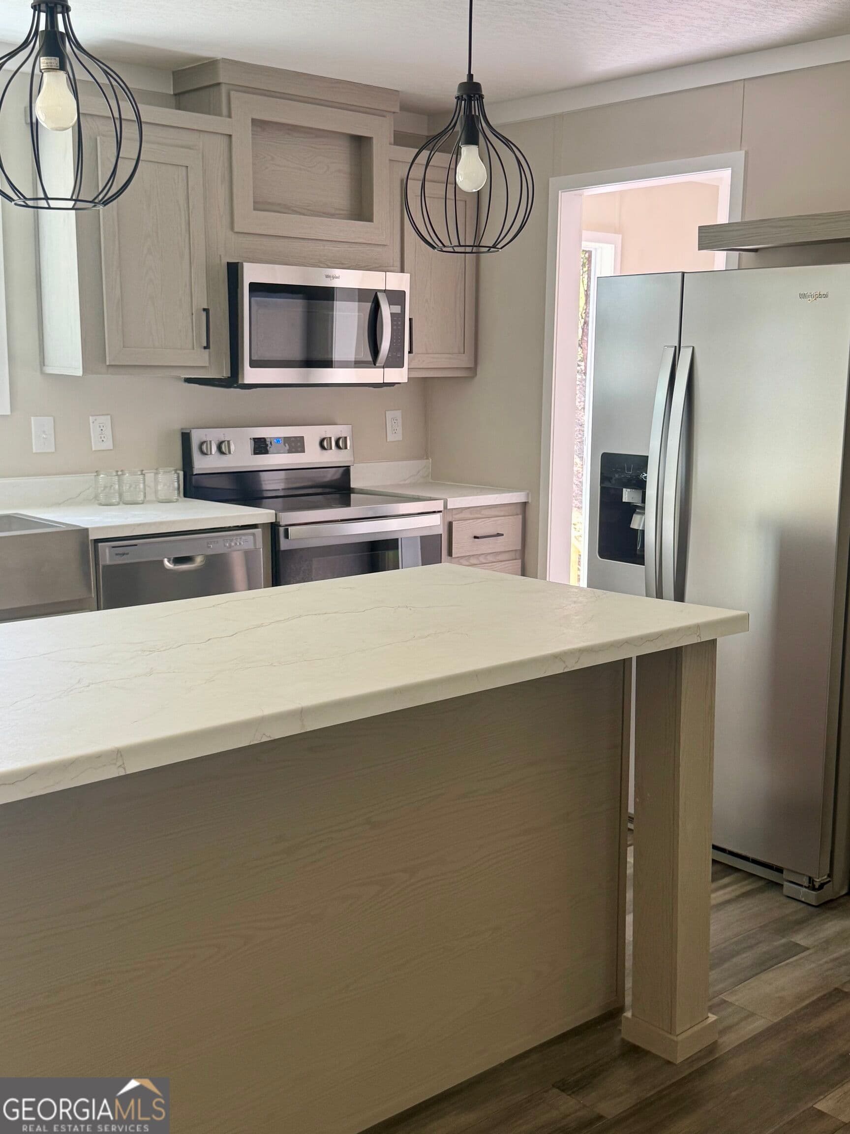 3 bedroom, 2 bathroom, 1,456 sq ft manufactured home,single family residence for sale at 1064 Garner Road, Cornelia, GA 30531 — photo 8