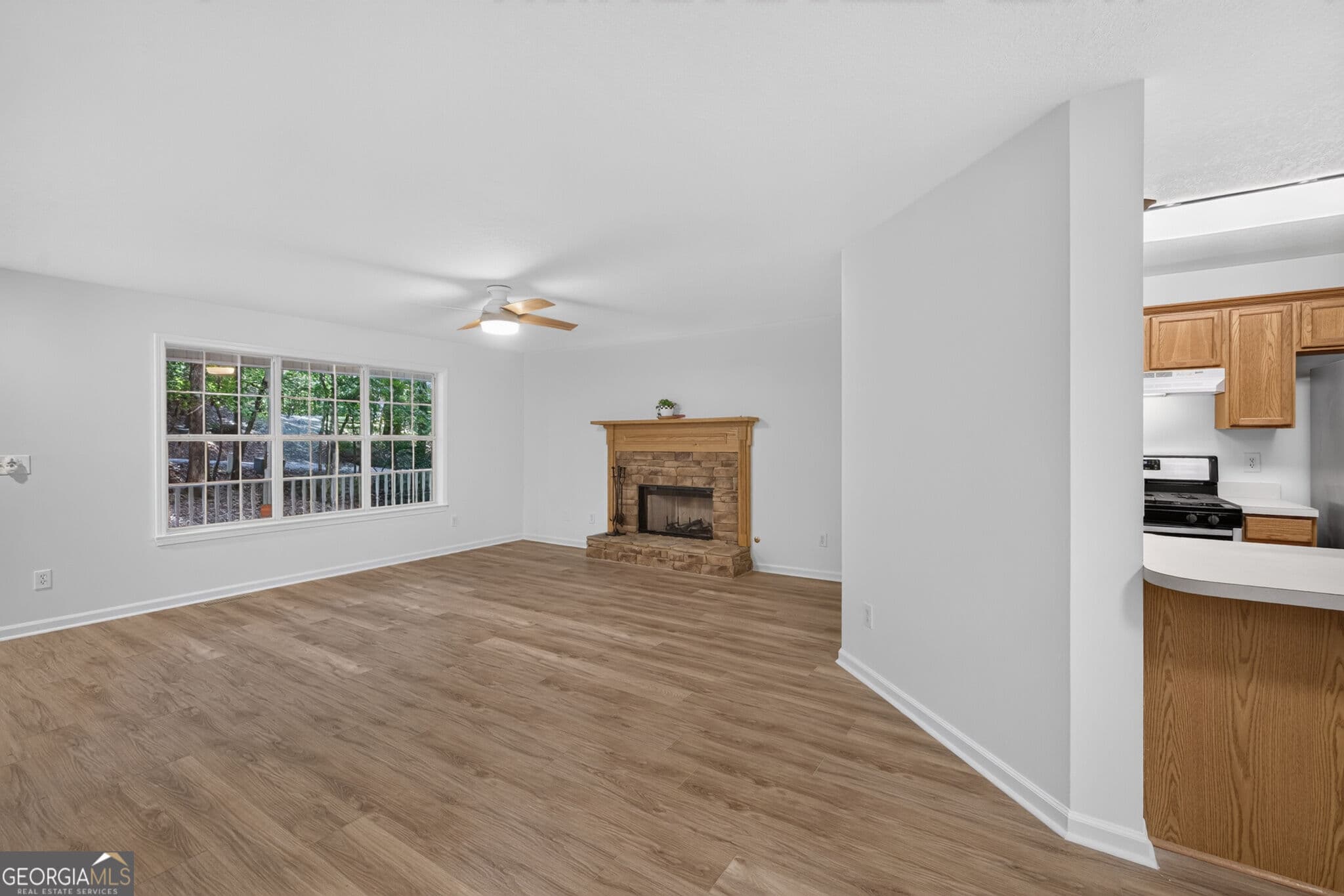 3 bedroom, 2.5 bathroom, 2,002 sq ft single family residence for sale at 140 Shadow Hills Lane, Dawsonville, GA 30534 — photo 10
