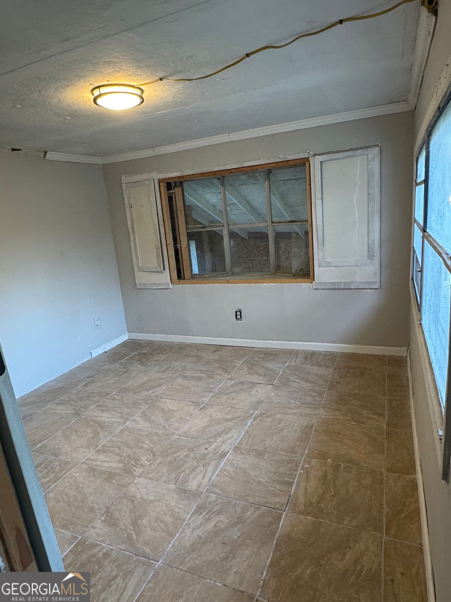 4 bedroom, 1 bathroom, 1,200 sq ft manufactured home,single family residence for sale at 122 Sasser Drive, Bonaire, GA 31005 — photo 6