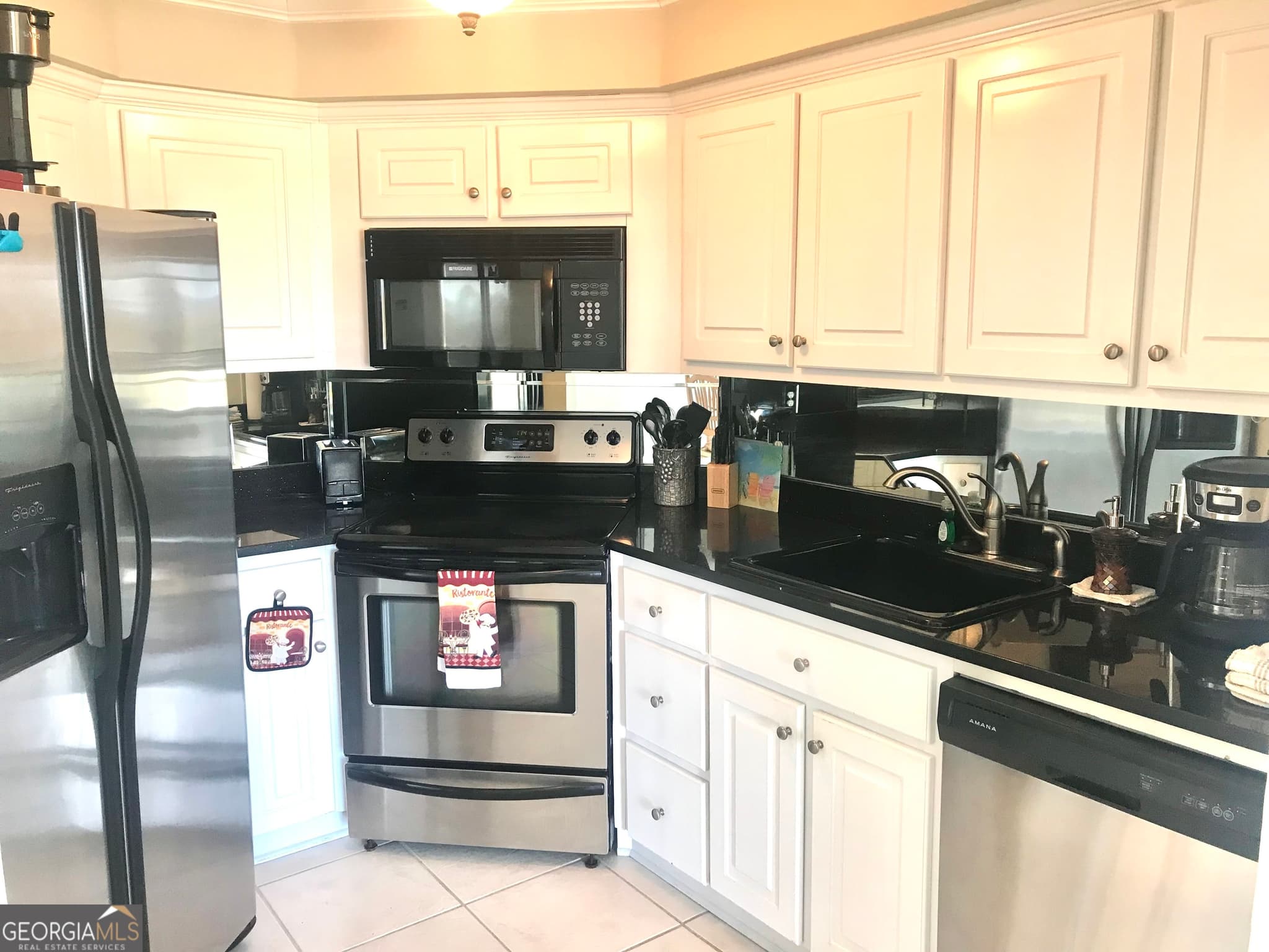 3 bedroom, 2 bathroom, 1,355 sq ft condominium for rent at 372 Moss Oak Circle, St. Simons, GA 31522 for $4,250 a month — photo 9