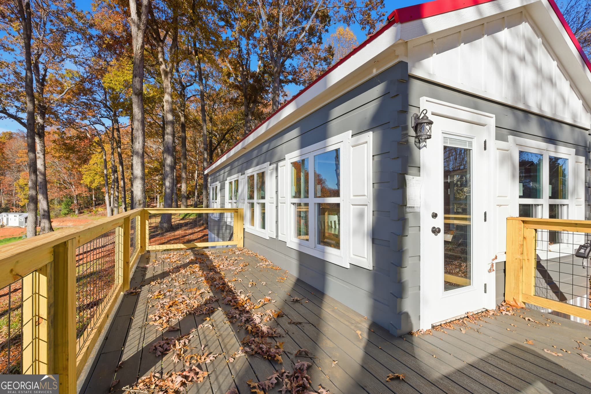 1 bedroom, 1 bathroom, 397 sq ft manufactured home,single family residence under contract at 527 Saunders Road LOT 13, Franklin, NC 28734 — photo 6