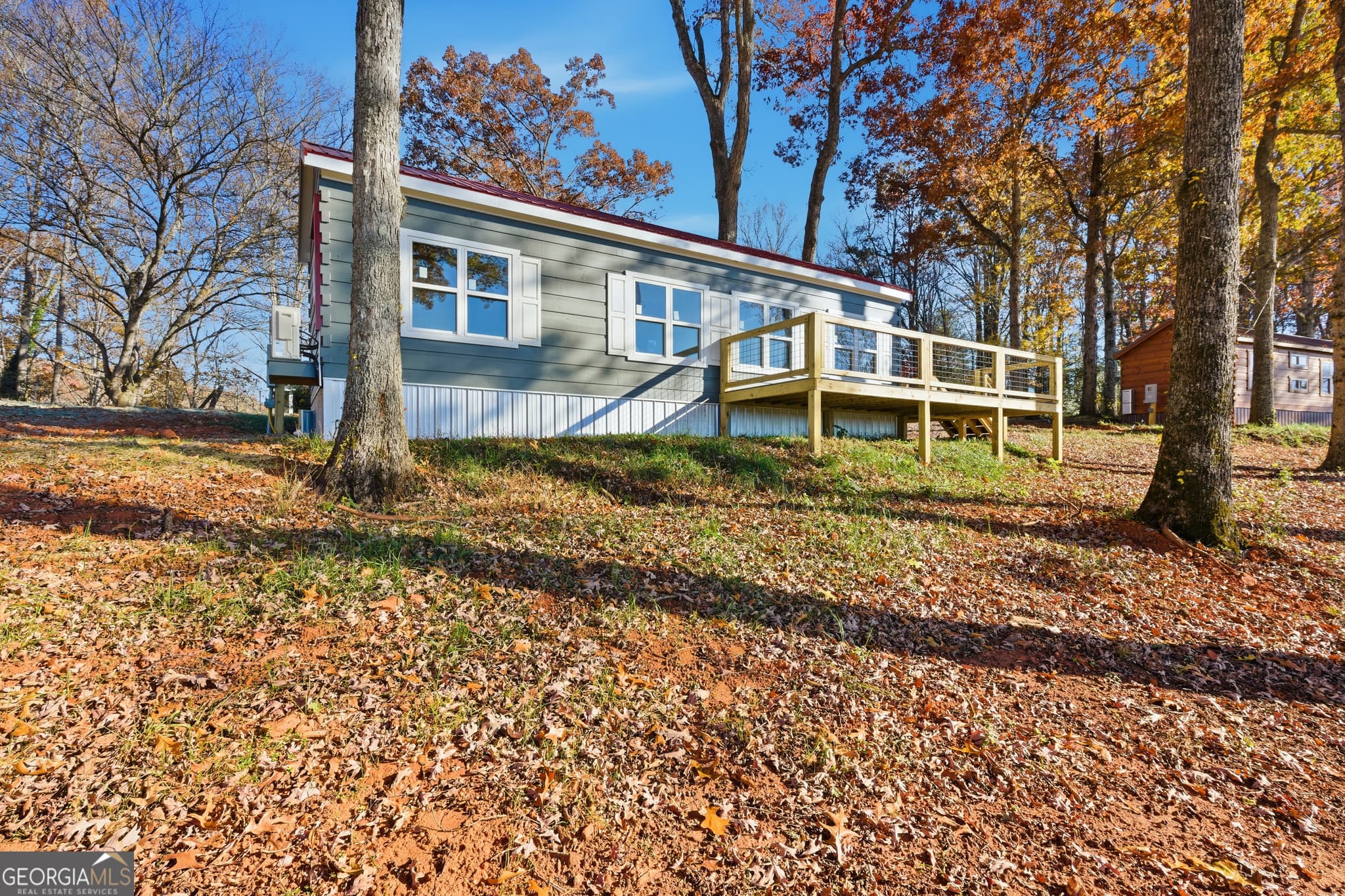 1 bedroom, 1 bathroom, 397 sq ft manufactured home,single family residence under contract at 527 Saunders Road LOT 13, Franklin, NC 28734 — photo 5