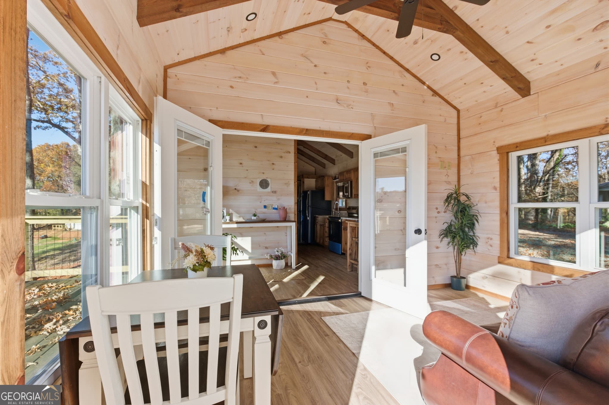 1 bedroom, 1 bathroom, 397 sq ft manufactured home,single family residence under contract at 527 Saunders Road LOT 13, Franklin, NC 28734 — photo 8