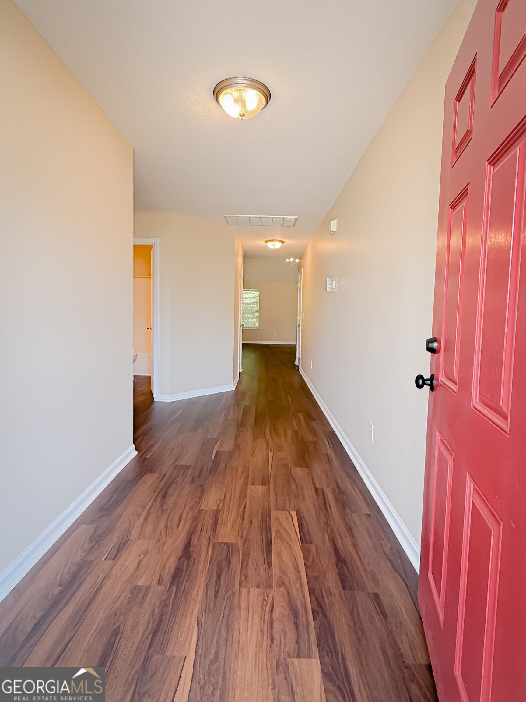 5 bedroom, 3 bathroom, 2,279 sq ft single family residence for rent at 105 Snapper Court, St. Marys, GA 31558 for $2,500 a month — photo 2