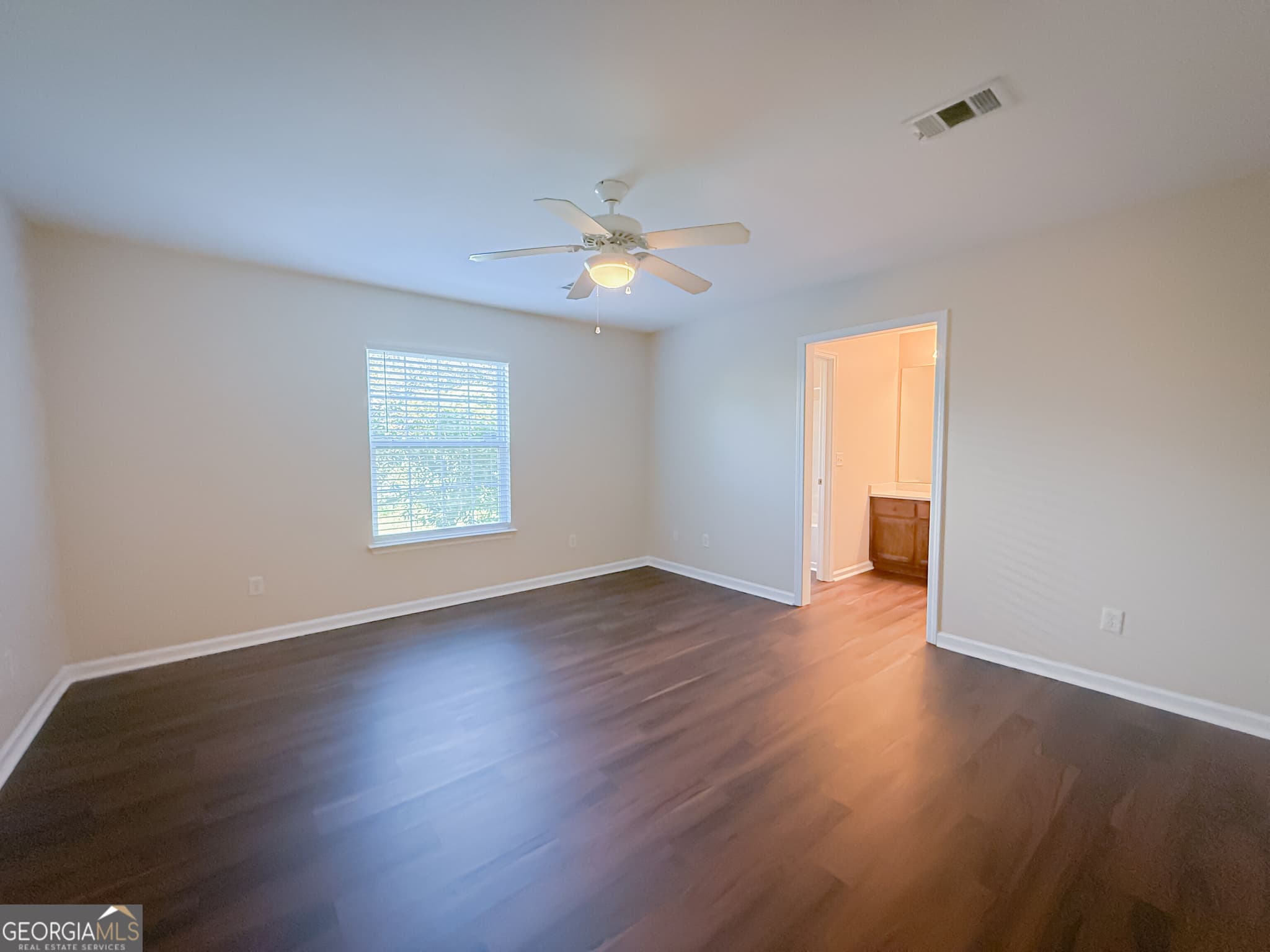 5 bedroom, 3 bathroom, 2,279 sq ft single family residence for rent at 105 Snapper Court, St. Marys, GA 31558 for $2,500 a month — photo 7