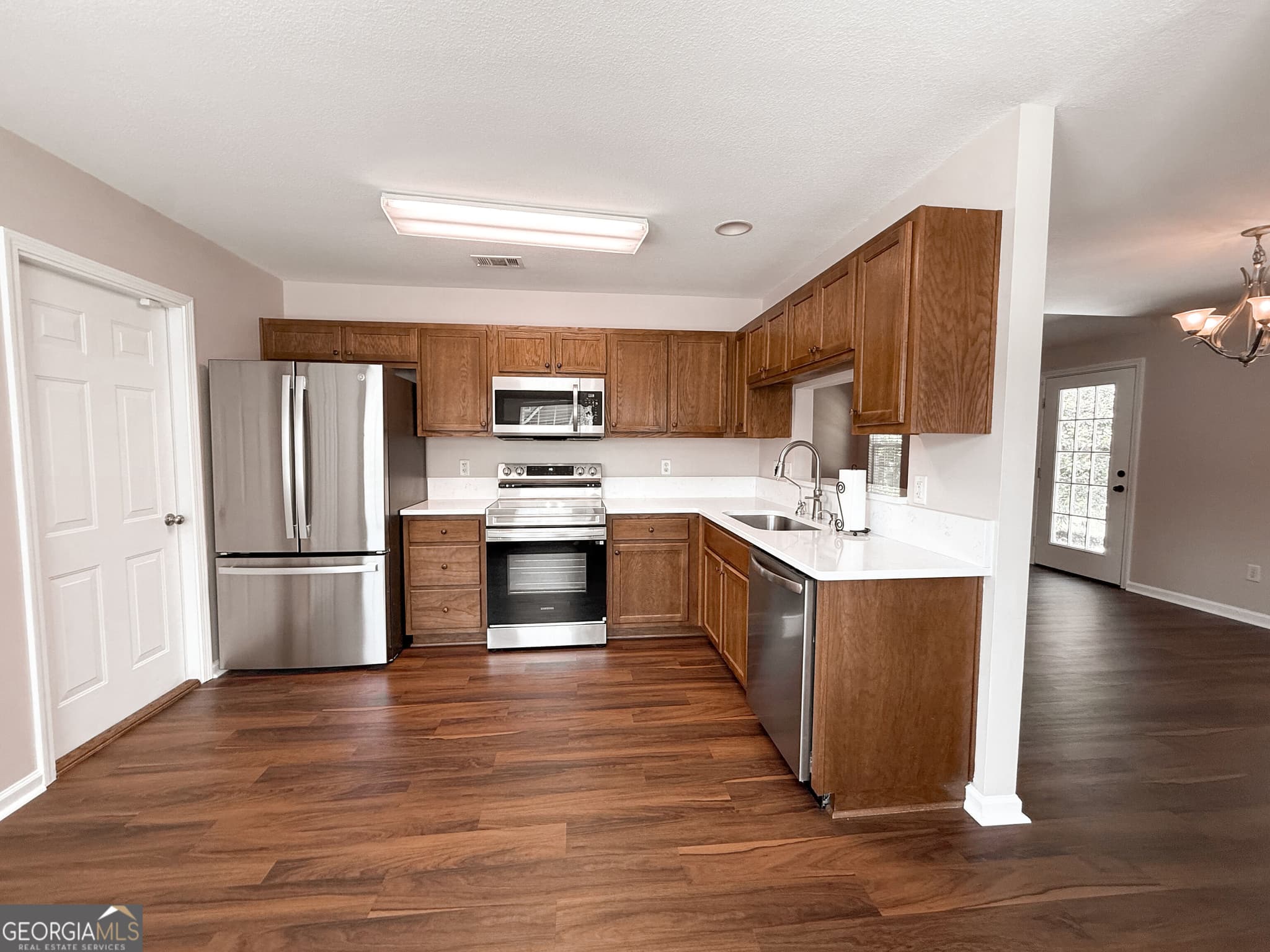 5 bedroom, 3 bathroom, 2,279 sq ft single family residence for rent at 105 Snapper Court, St. Marys, GA 31558 for $2,500 a month — photo 10
