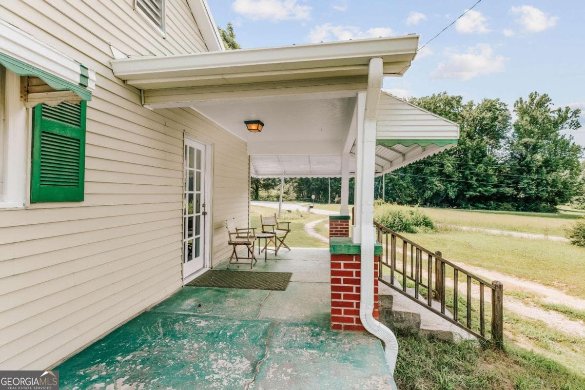 3 bedroom, 2 bathroom, 1,436 sq ft single family residence for sale at 6 Burt Road, Carlton, GA 30627 — photo 9
