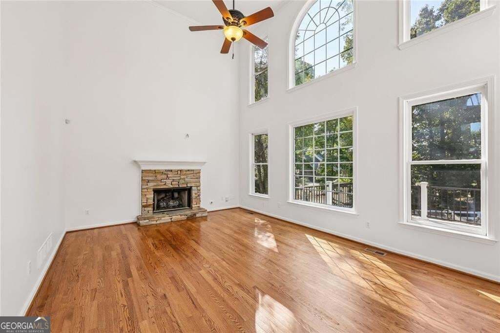 5 bedroom, 3.5 bathroom, 4,107 sq ft single family residence for sale at 2835 Live Oak Court, Cumming, GA 30041 — photo 4