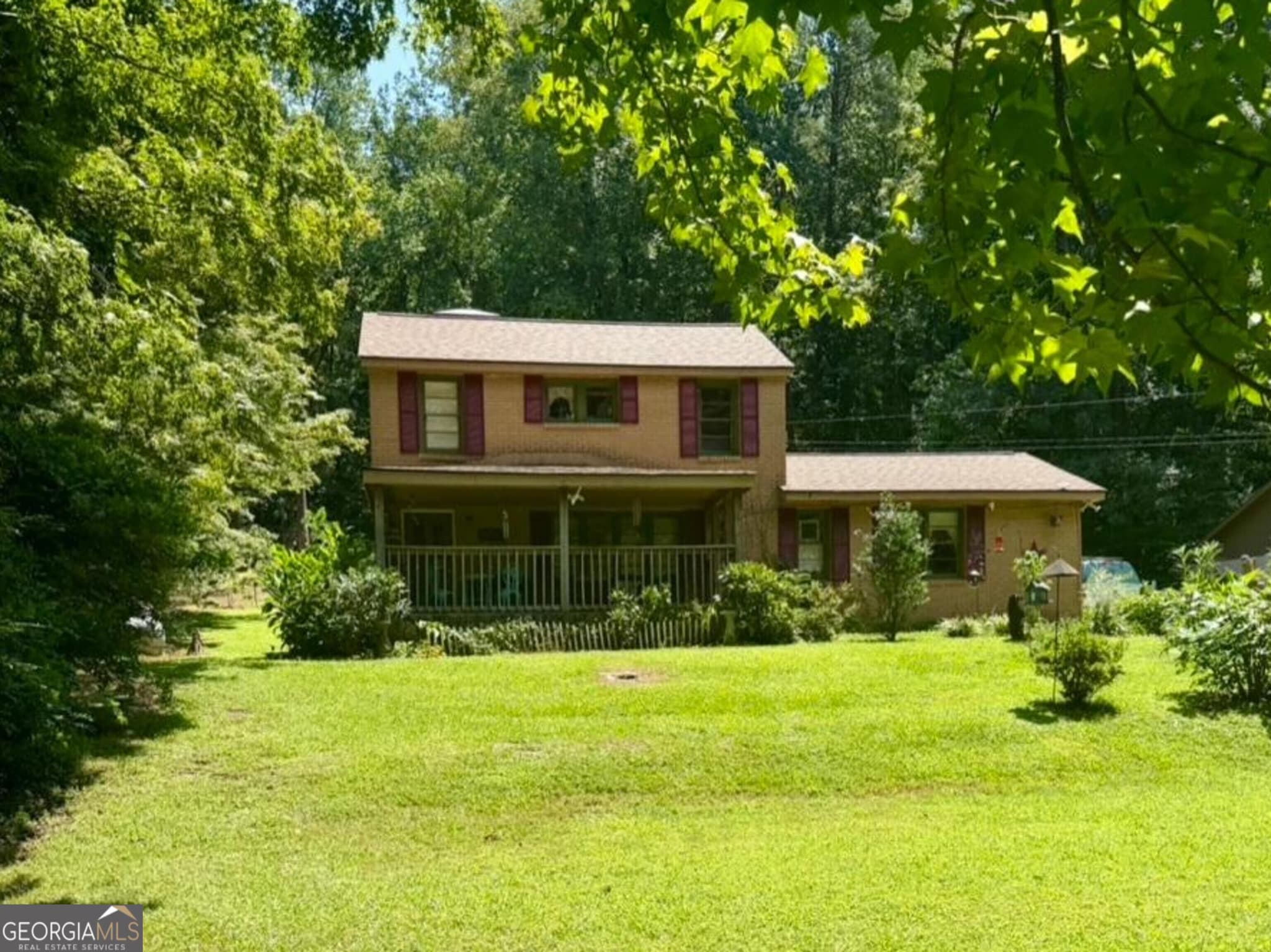 4 bedroom, 2 bathroom, 1,529 sq ft single family residence for sale at 41 Blackwell Drive, Cleveland, GA 30528 — photo 2