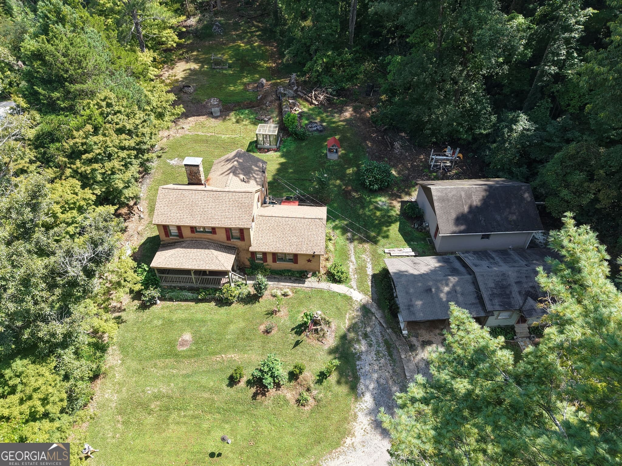 4 bedroom, 2 bathroom, 1,529 sq ft single family residence for sale at 41 Blackwell Drive, Cleveland, GA 30528 — photo 6