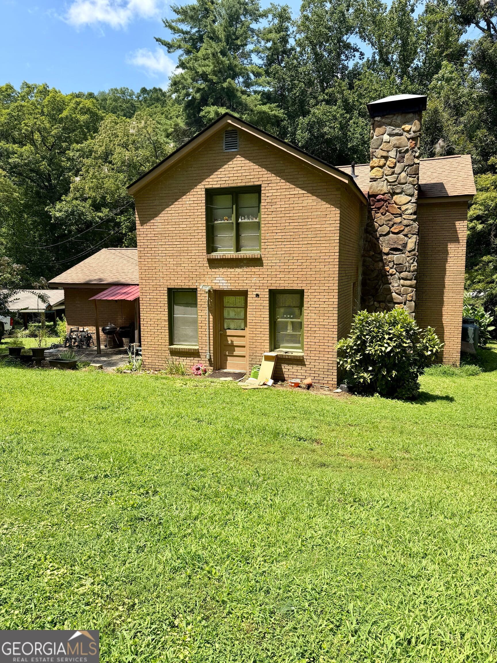 4 bedroom, 2 bathroom, 1,529 sq ft single family residence for sale at 41 Blackwell Drive, Cleveland, GA 30528 — photo 10