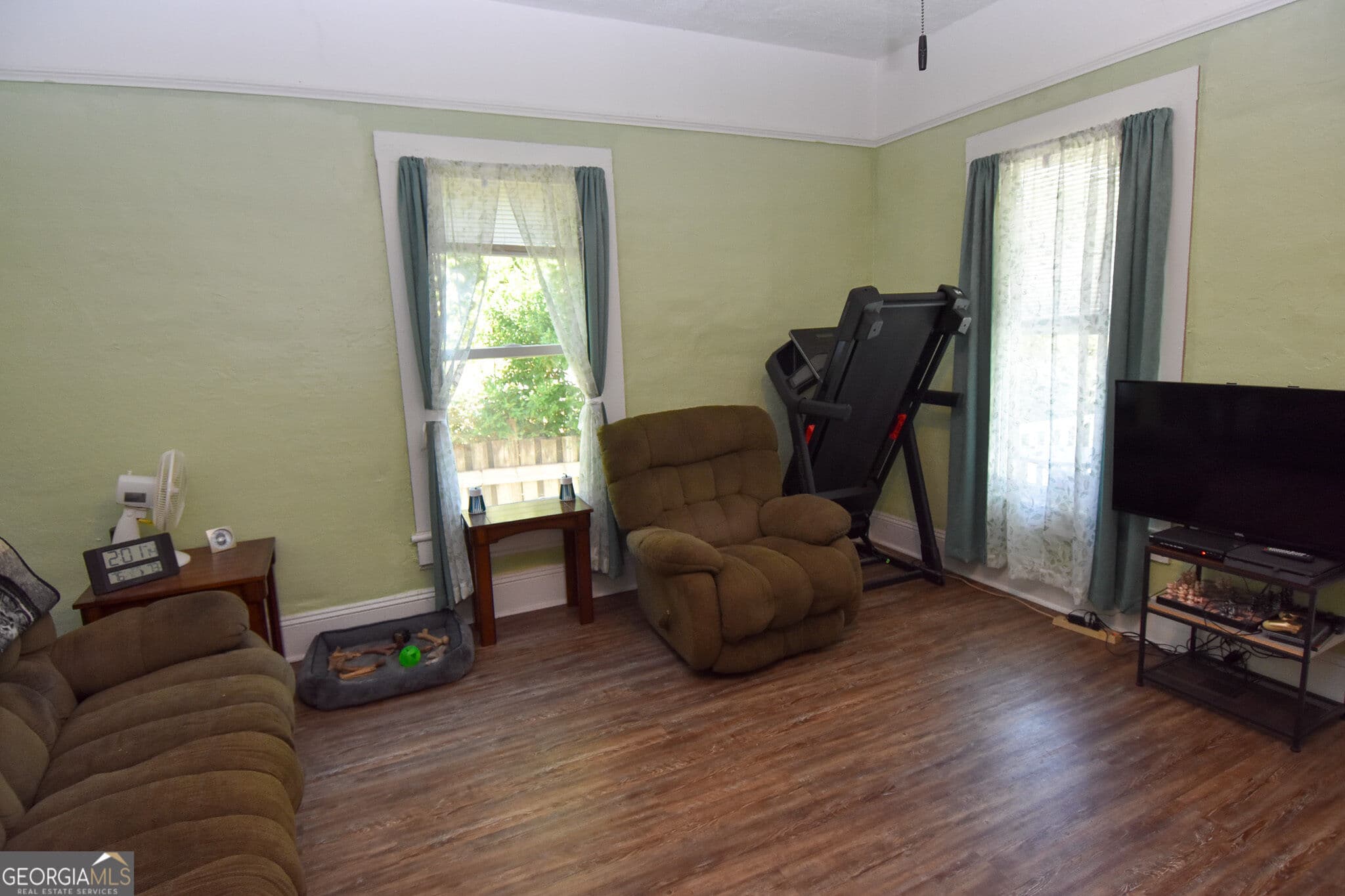 2 bedroom, 1 bathroom, 943 sq ft single family residence for sale at 115 Lamar Street, Barnesville, GA 30204 — photo 3