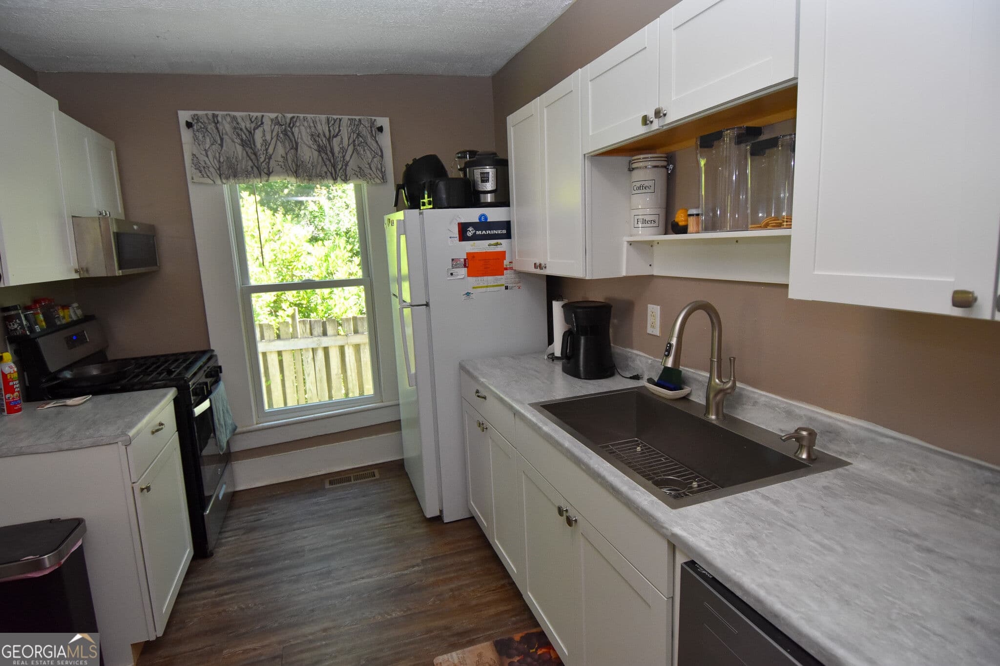 2 bedroom, 1 bathroom, 943 sq ft single family residence for sale at 115 Lamar Street, Barnesville, GA 30204 — photo 9