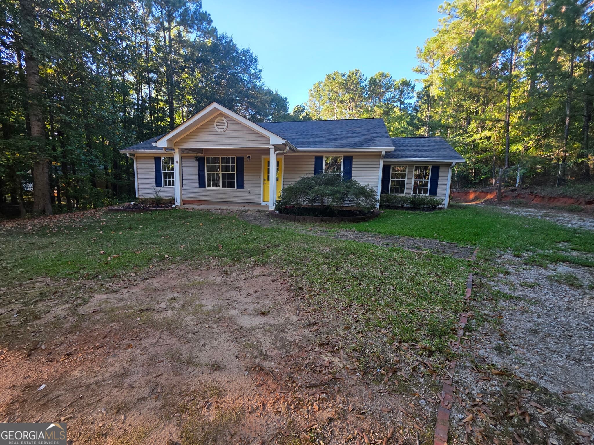 3 bedroom, 2 bathroom, 1,470 sq ft single family residence for rent at 852 Hines Road, Moreland, GA 30259 for $2,200 a month — photo 2