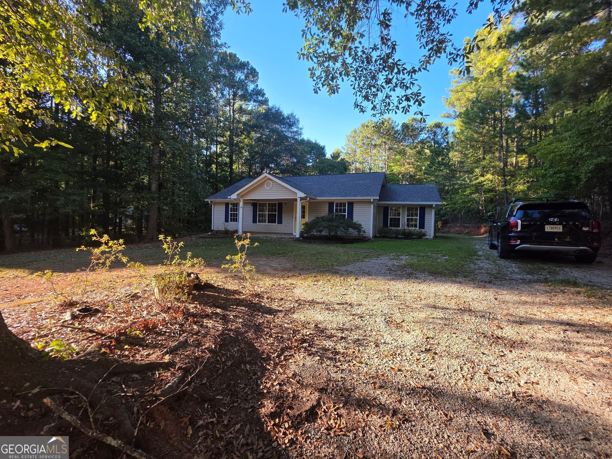 3 bedroom, 2 bathroom, 1,470 sq ft single family residence for rent at 852 Hines Road, Moreland, GA 30259 for $2,200 a month — photo 1 of 35