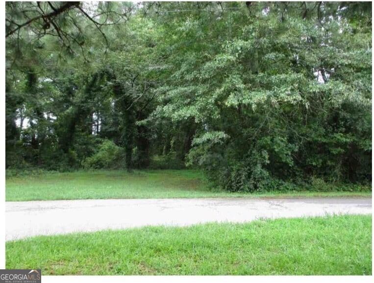 3 bedroom, 1 bathroom, 768 sq ft single family residence for sale at 3405 Center Street, Austell, GA 30106 — photo 8