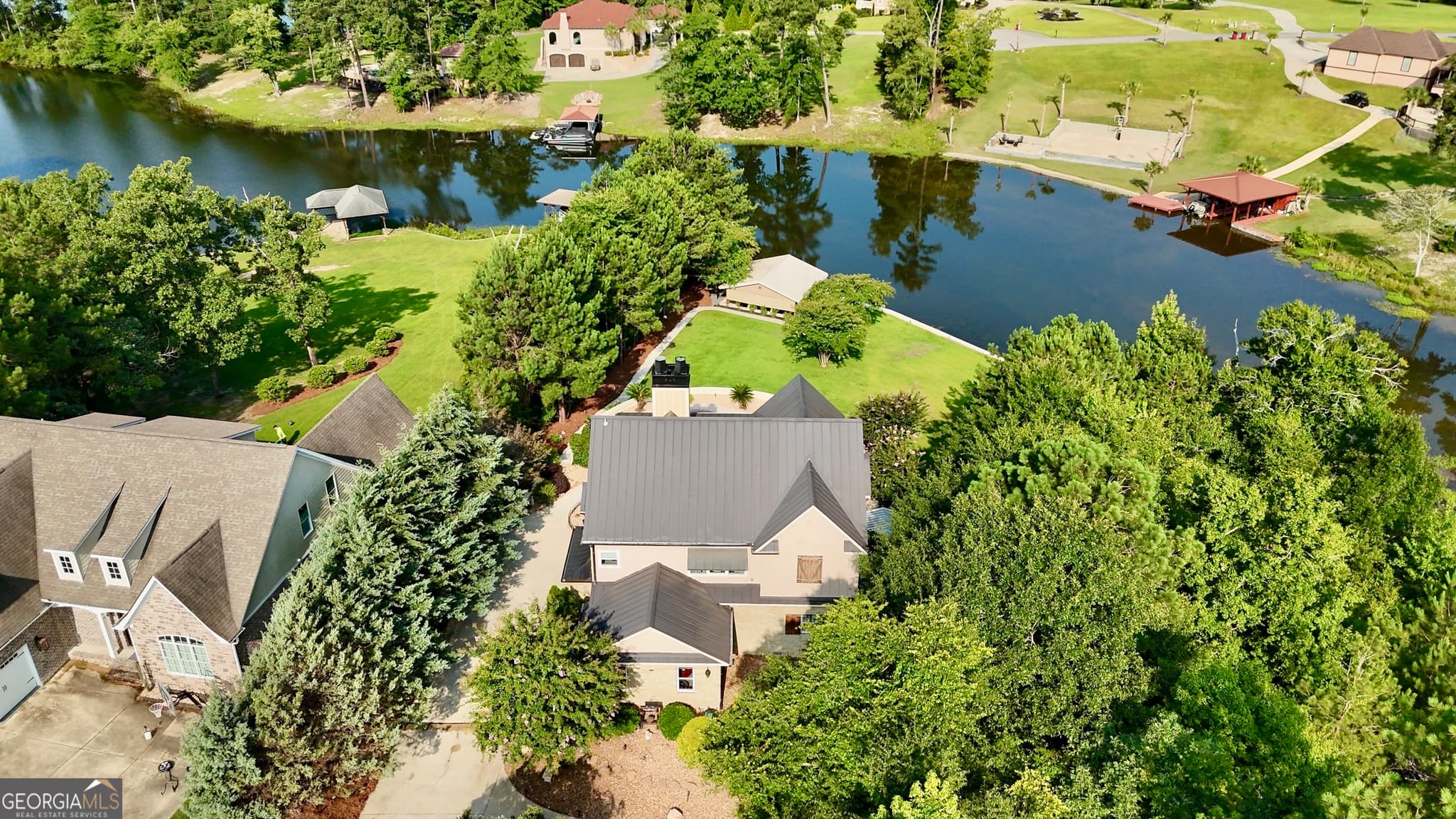 3 bedroom, 2 bathroom, 2,728 sq ft single family residence for sale at 125 Nautica, Pointe, Macon, GA 31220 — photo 3