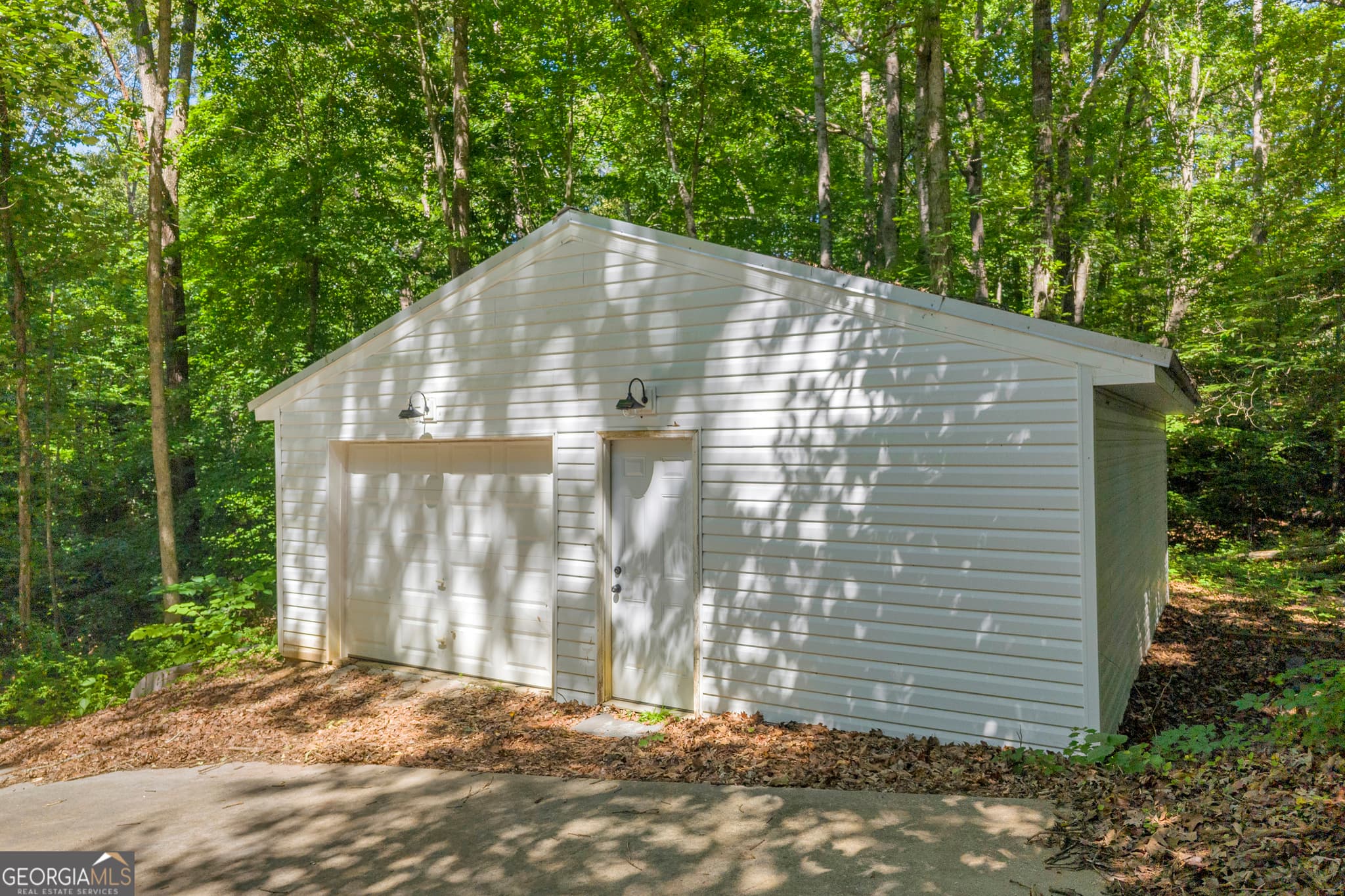 3 bedroom, 2 bathroom, 1,296 sq ft manufactured home,single family residence for sale at 114 Lake Harbor Trail, Martin, GA 30557 — photo 8