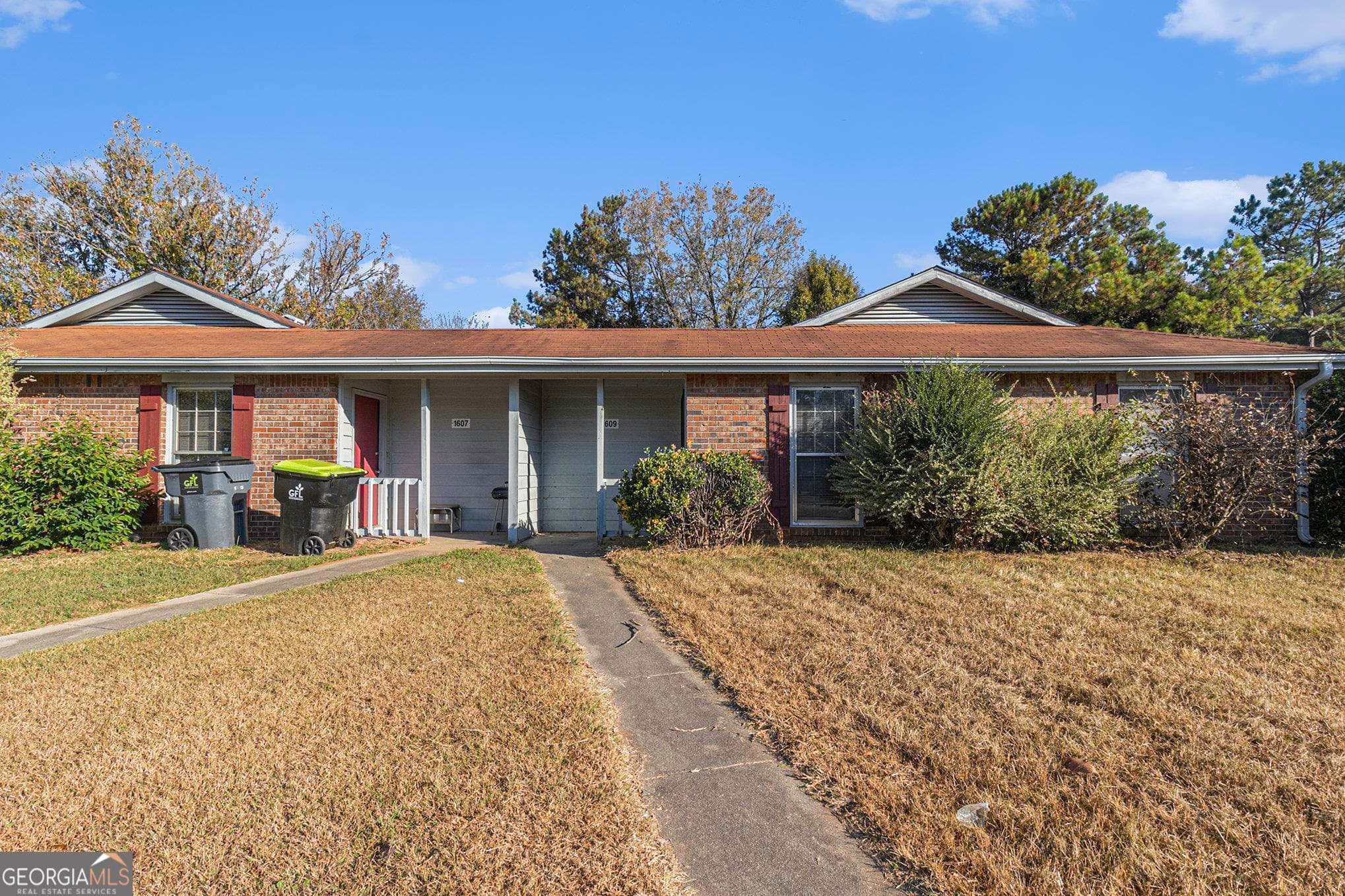 2 bedroom, 2 bathroom, 1,201 sq ft single family residence for rent at 1609 Riverside Trail, Conyers, GA 30013 for $1,200 a month — photo 1 of 1