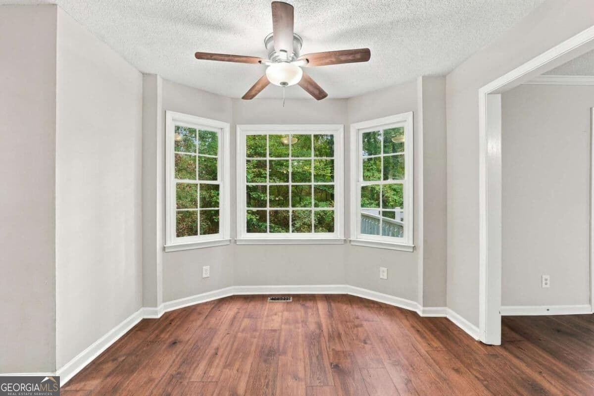 3 bedroom, 2.5 bathroom, 1,758 sq ft single family residence for sale at 3095 Chelsea Lane, Acworth, GA 30102 — photo 9