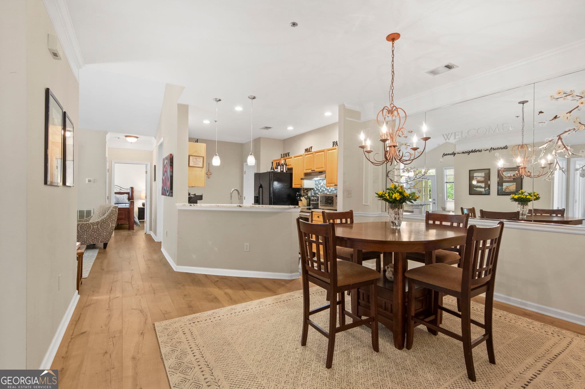 2 bedroom, 2 bathroom, 1,321 sq ft condominium for sale at 933 Sandringham Drive 933, Alpharetta, GA 30004 — photo 6