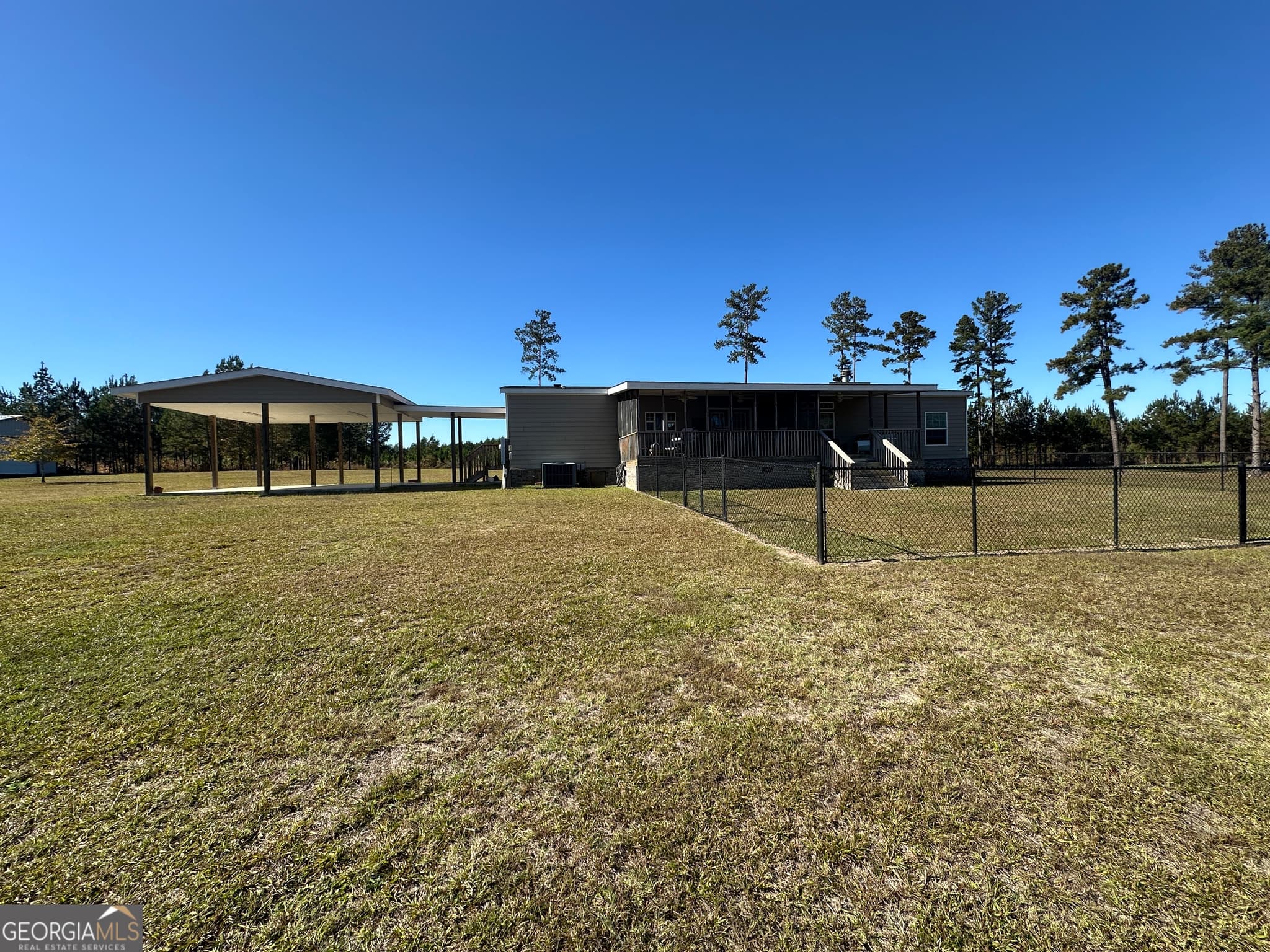 4 bedroom, 2 bathroom, 2,176 sq ft manufactured home,single family residence sold at 1000 Millen Hiltonia Road, Sylvania, GA 30467
