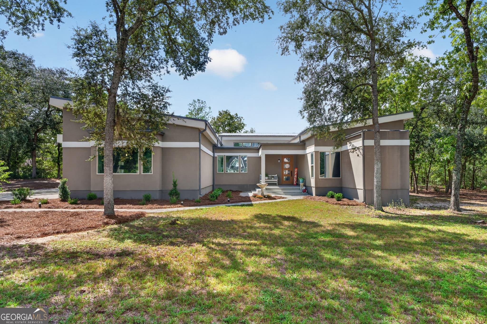 4 bedroom, 3 bathroom, 2,894 sq ft single family residence for sale at 6310 River Chase Drive, Blackshear, GA 31516