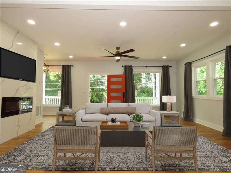 4 bedroom, 2.5 bathroom, 2,402 sq ft single family residence for sale at 1819 Avon Avenue, Atlanta, GA 30311 — photo 4