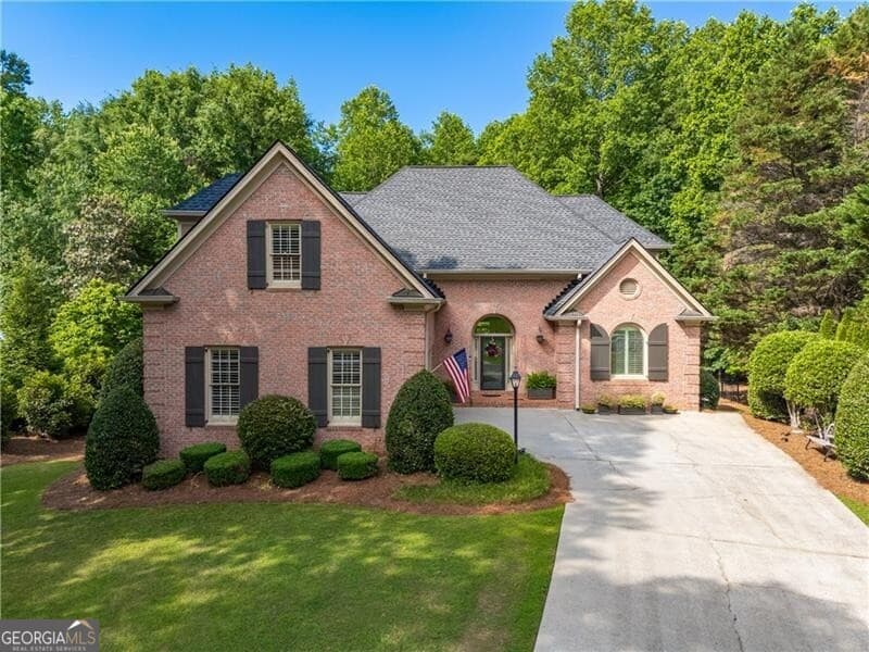 5 bedroom, 4.5 bathroom, 4,599 sq ft single family residence sold at 980 Treyburn Run, Alpharetta, GA 30004