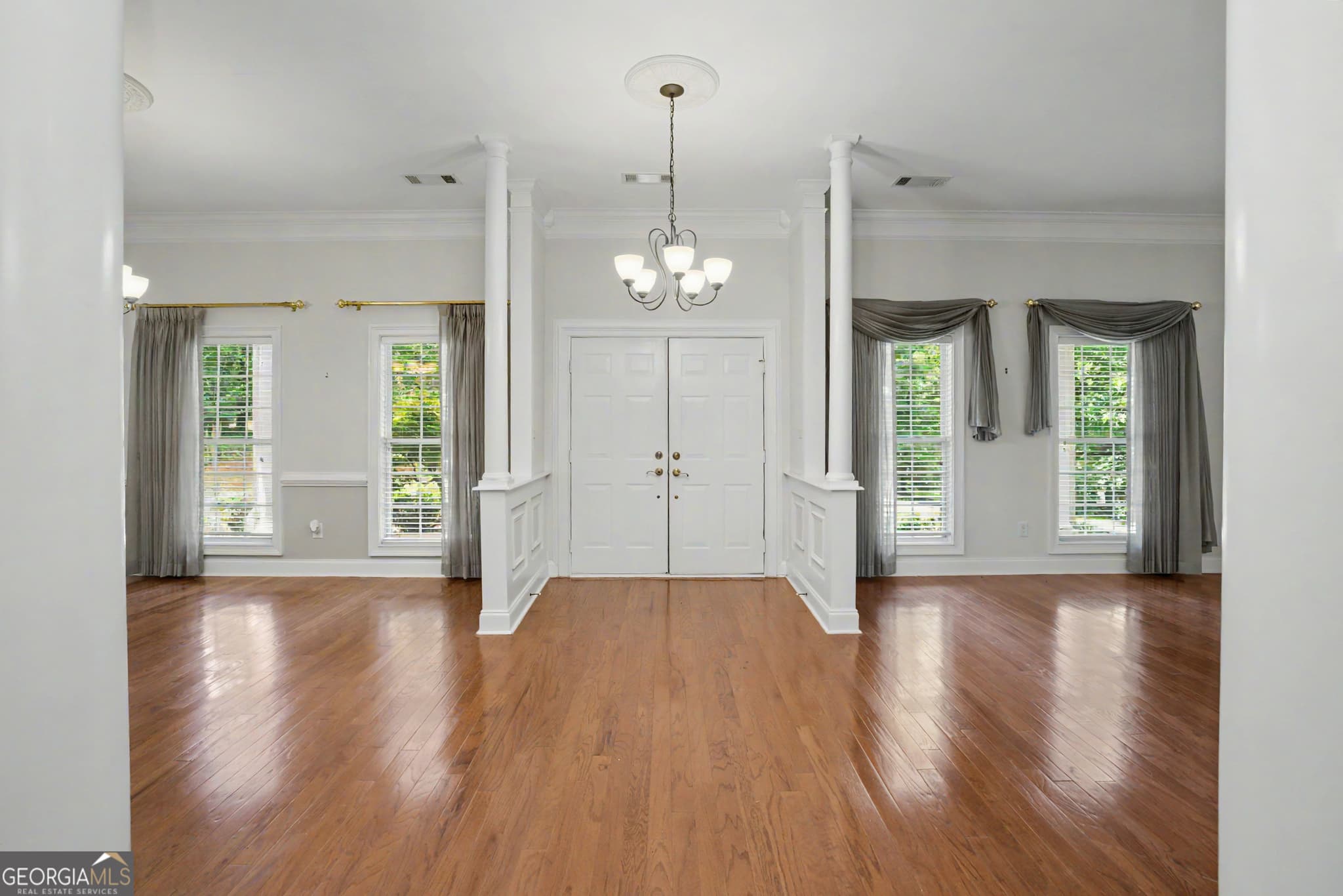 5 bedroom, 3.5 bathroom, 3,977 sq ft single family residence for sale at 107 Cameron Pointe Drive, Lagrange, GA 30240 — photo 10