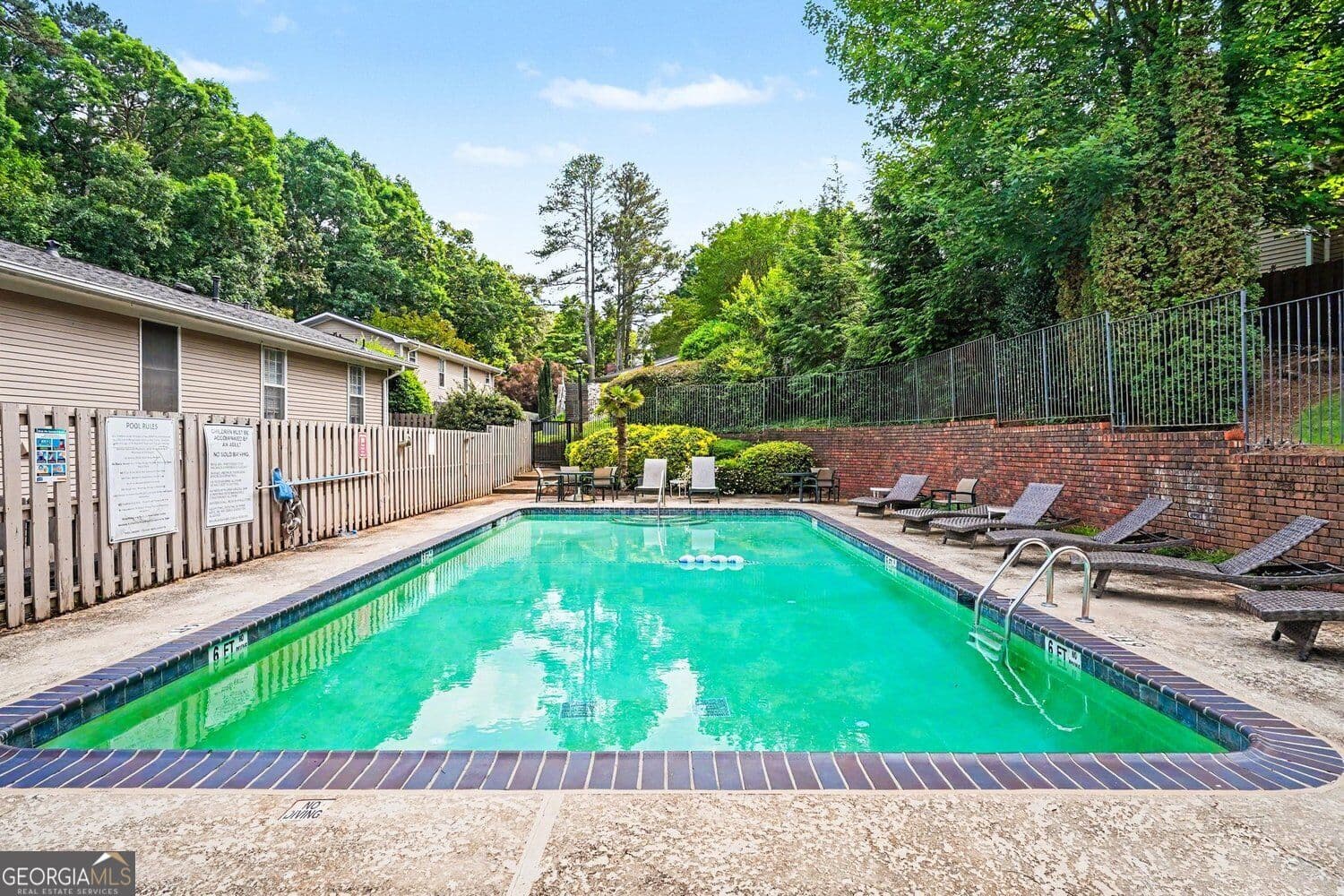 2 bedroom, 2.5 bathroom, 2,080 sq ft townhouse for sale at 1104 Moorestown Circle, Decatur, GA 30033 — photo 7