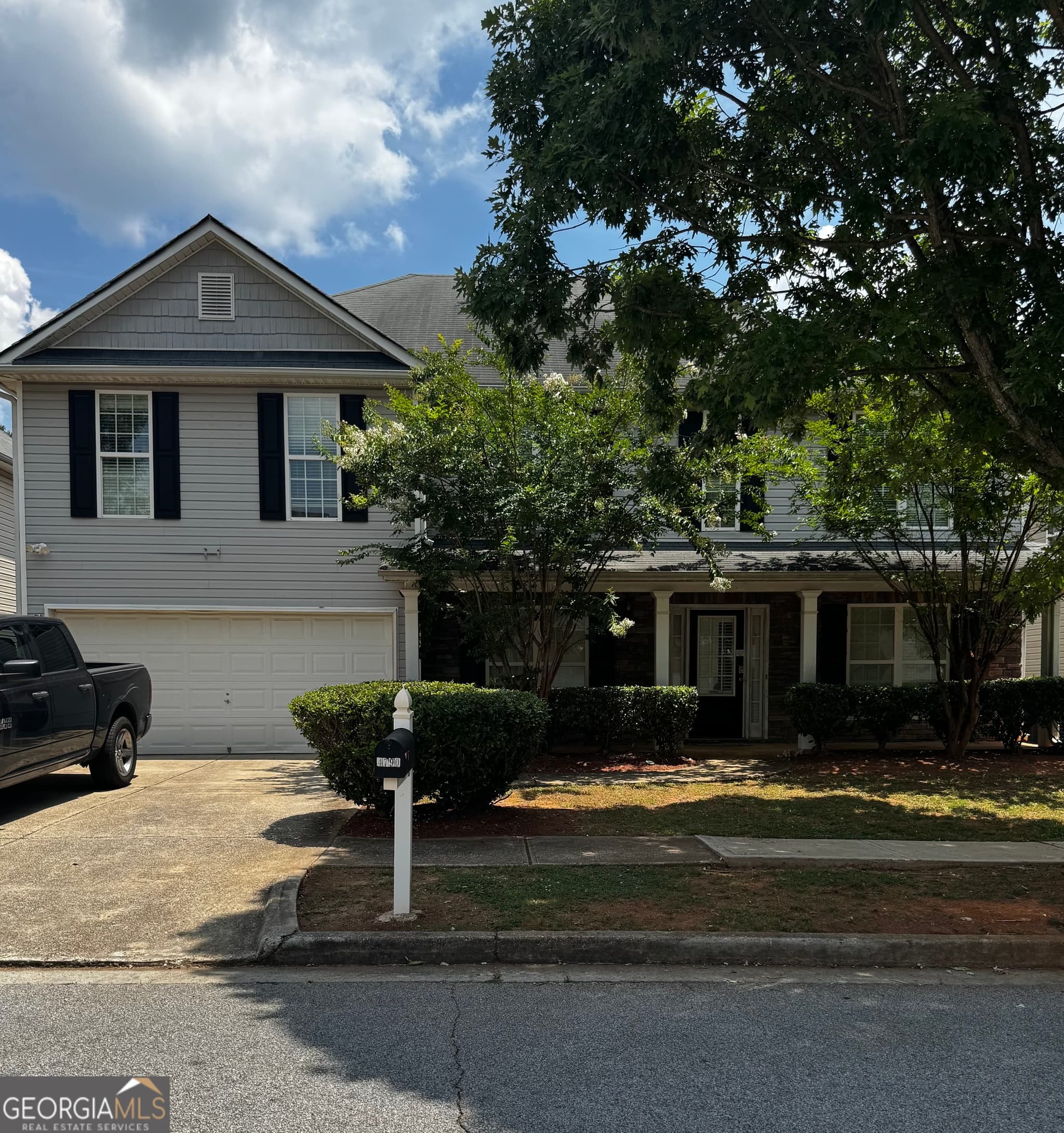 5 bedroom, 2.5 bathroom, 3,096 sq ft single family residence for sale at 4790 Duval Point Way, Snellville, GA 30039 — photo 1 of 7