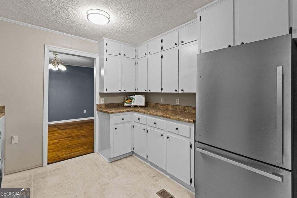 3 bedroom, 1.5 bathroom, 1,755 sq ft single family residence for sale at 118 Alpine Drive, Rossville, GA 30741 — photo 6