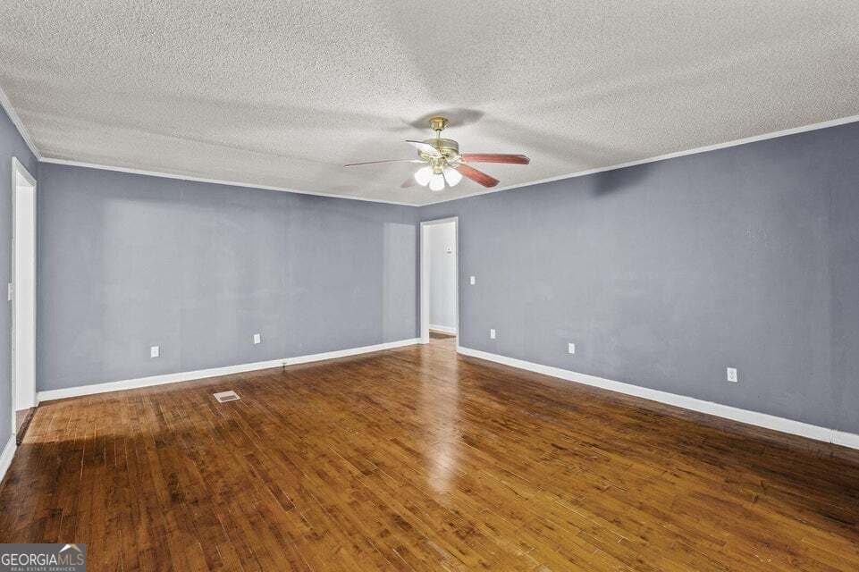 3 bedroom, 1.5 bathroom, 1,755 sq ft single family residence for sale at 118 Alpine Drive, Rossville, GA 30741 — photo 9