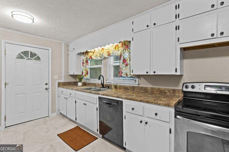 3 bedroom, 1.5 bathroom, 1,755 sq ft single family residence for sale at 118 Alpine Drive, Rossville, GA 30741 — photo 4