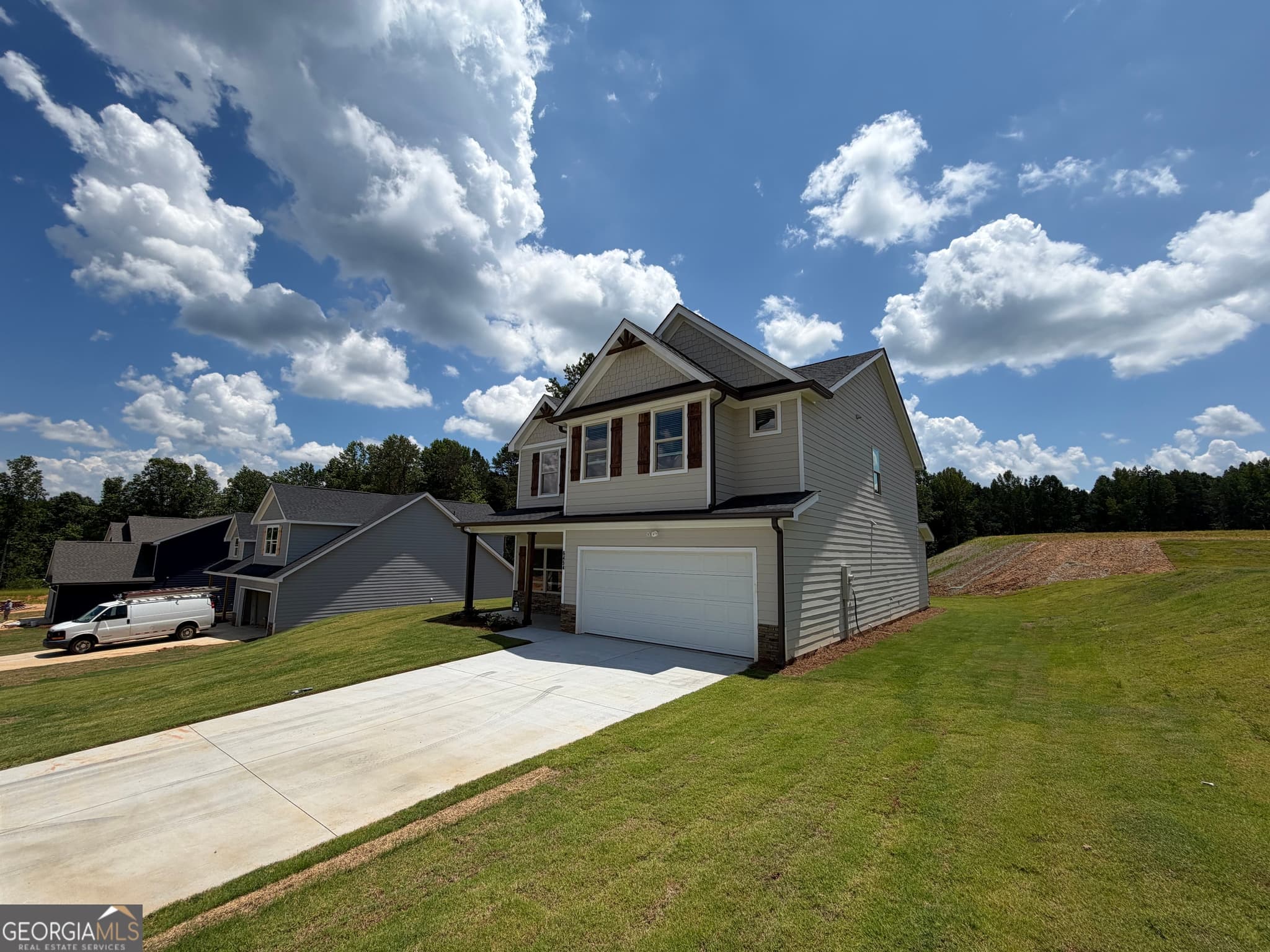 4 bedroom, 2.5 bathroom, 2,903 sq ft single family residence for sale at 6467 Plantation Station Drive, Lula, GA 30554 — photo 5