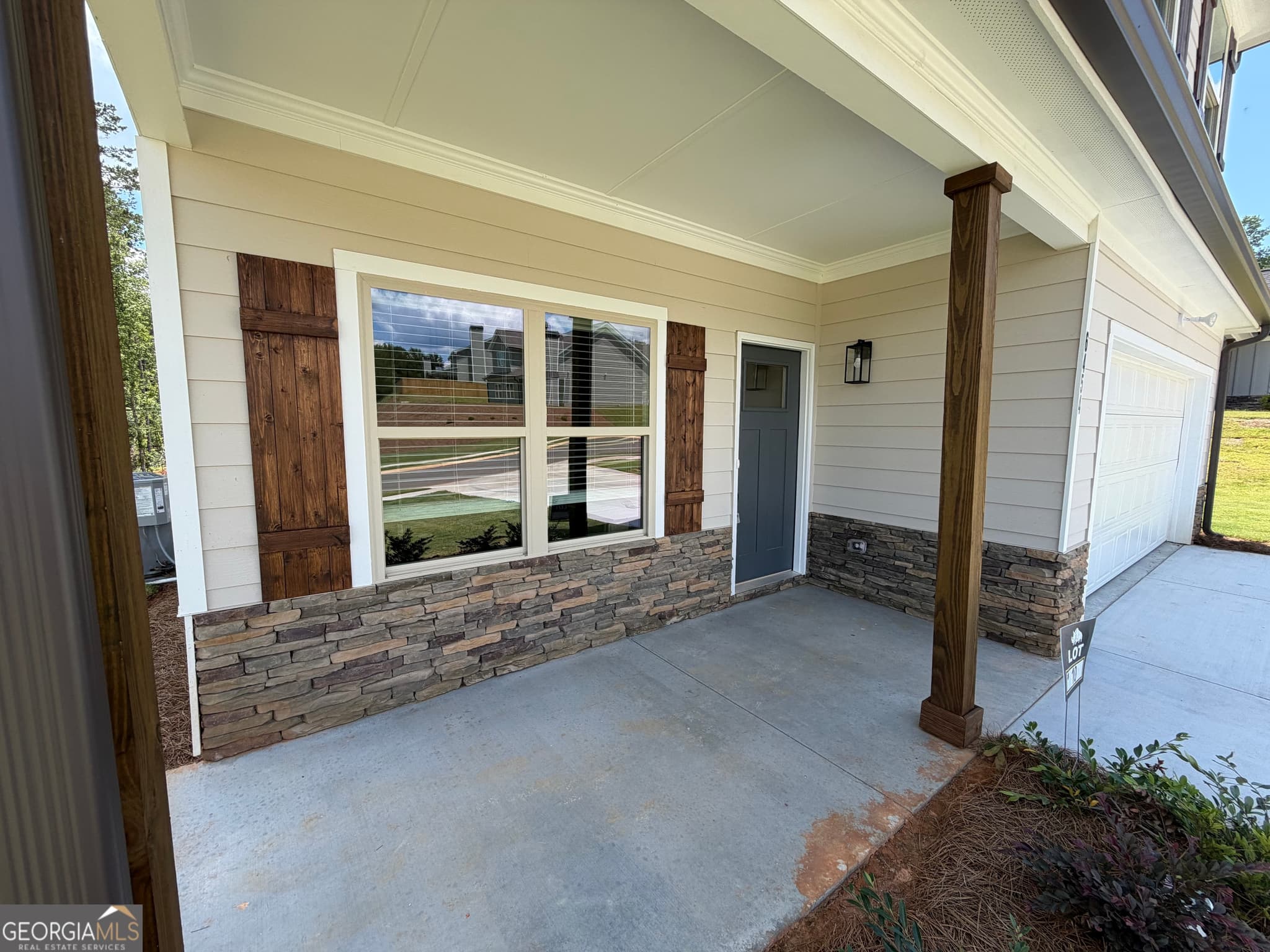 4 bedroom, 2.5 bathroom, 2,903 sq ft single family residence for sale at 6467 Plantation Station Drive, Lula, GA 30554 — photo 9