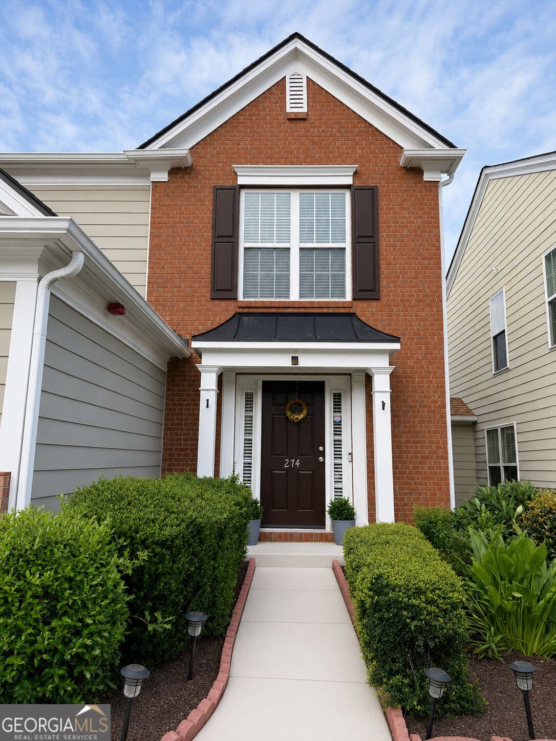 4 bedroom, 2.5 bathroom, 1,787 sq ft townhouse for sale at 274 Balaban Circle, Woodstock, GA 30188 — photo 2