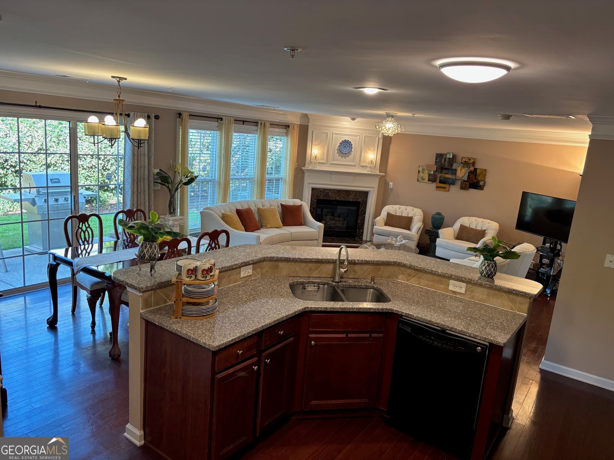 4 bedroom, 2.5 bathroom, 1,787 sq ft townhouse for sale at 274 Balaban Circle, Woodstock, GA 30188 — photo 10