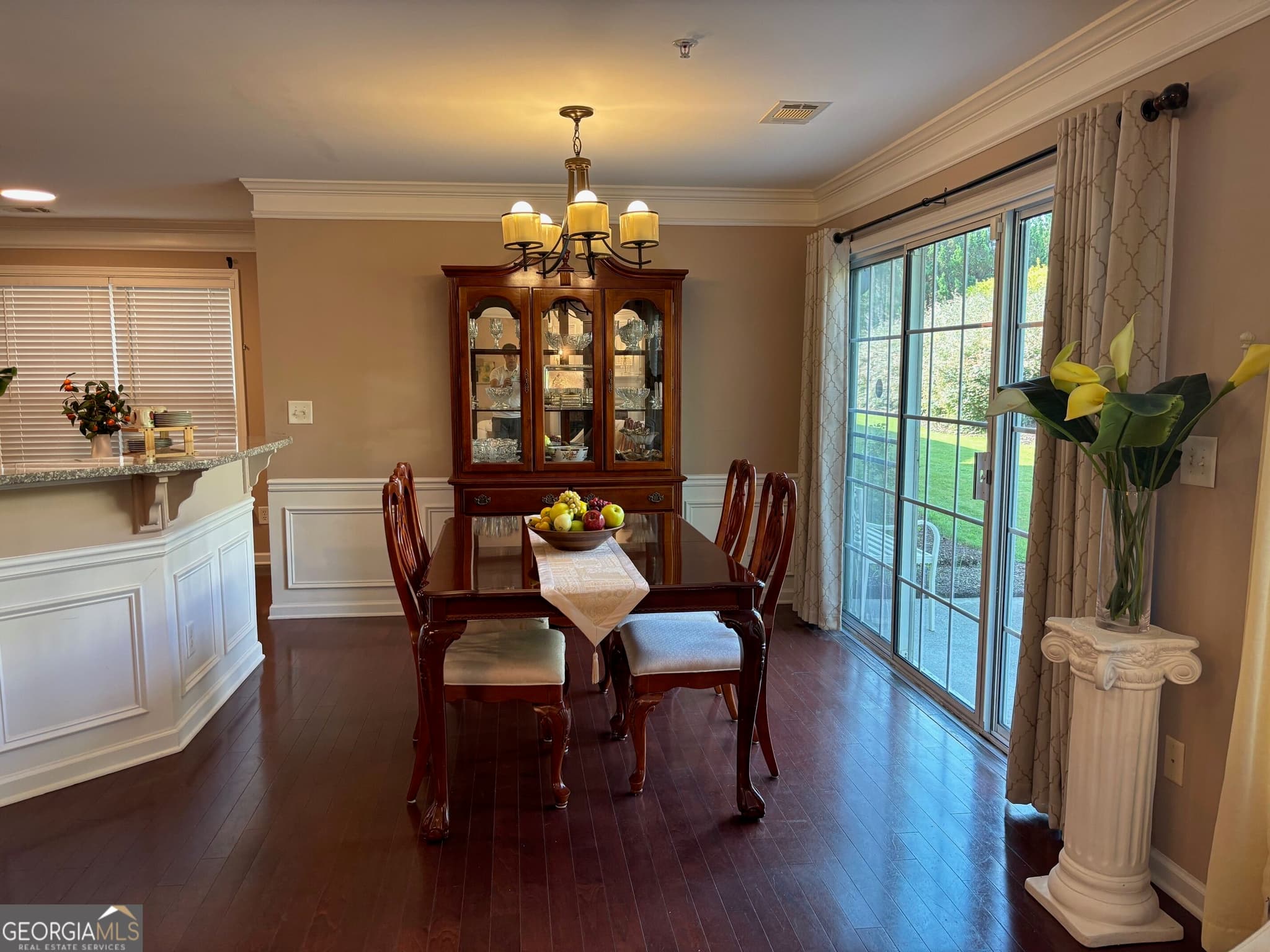 4 bedroom, 2.5 bathroom, 1,787 sq ft townhouse for sale at 274 Balaban Circle, Woodstock, GA 30188 — photo 8