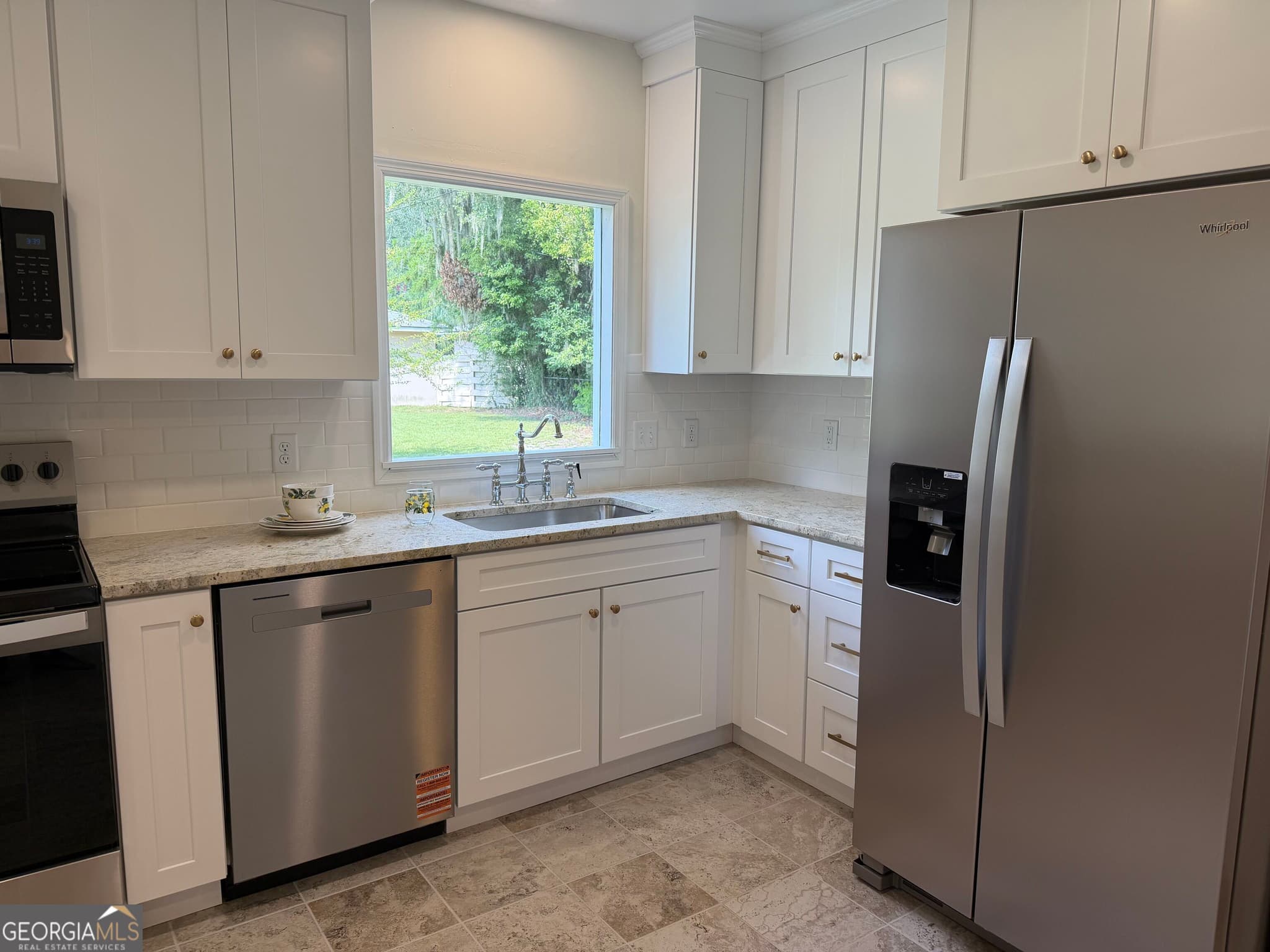3 bedroom, 2 bathroom, 1,776 sq ft single family residence for sale at 1815 Oak Avenue, Brunswick, GA 31520 — photo 10