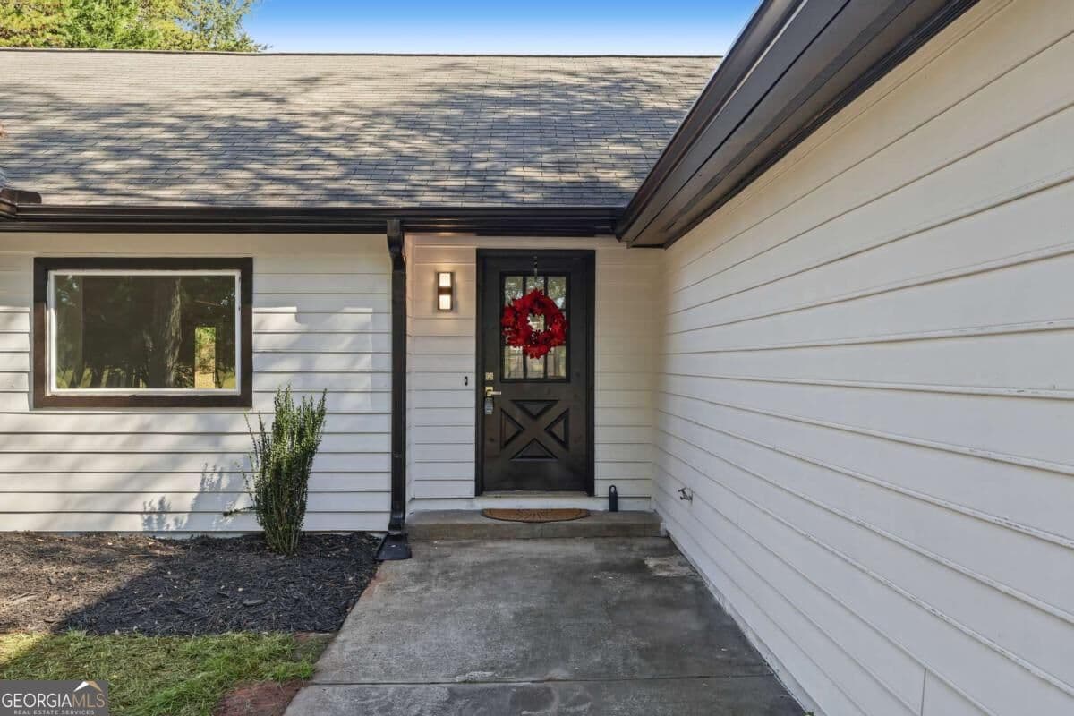 3 bedroom, 2 bathroom, 1,910 sq ft single family residence for sale at 4478 Britt Road, Tucker, GA 30084 — photo 5