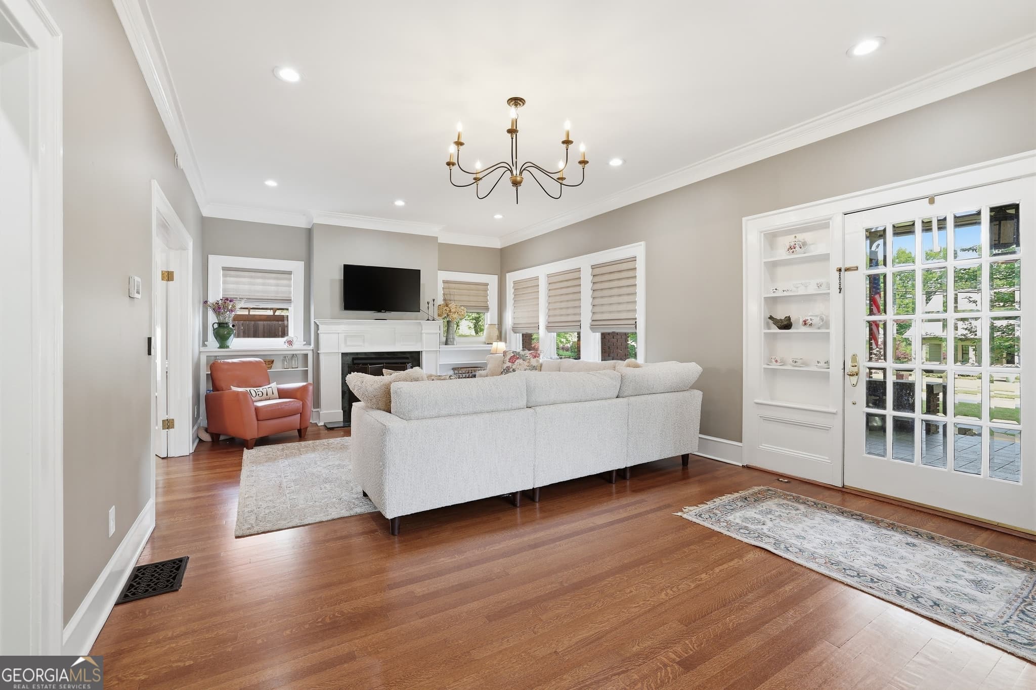 5 bedroom, 3 bathroom, 3,396 sq ft single family residence for sale at 760 E Tugalo Street, Toccoa, GA 30577 — photo 4