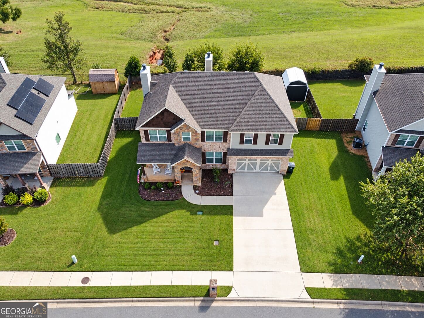 4 bedroom, 2.5 bathroom, 2,874 sq ft single family residence for sale at 424 Post Oak Way, Warner Robins, GA 31088 — photo 2