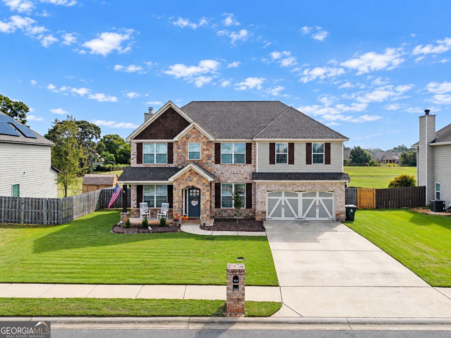 4 bedroom, 2.5 bathroom, 2,874 sq ft single family residence for sale at 424 Post Oak Way, Warner Robins, GA 31088