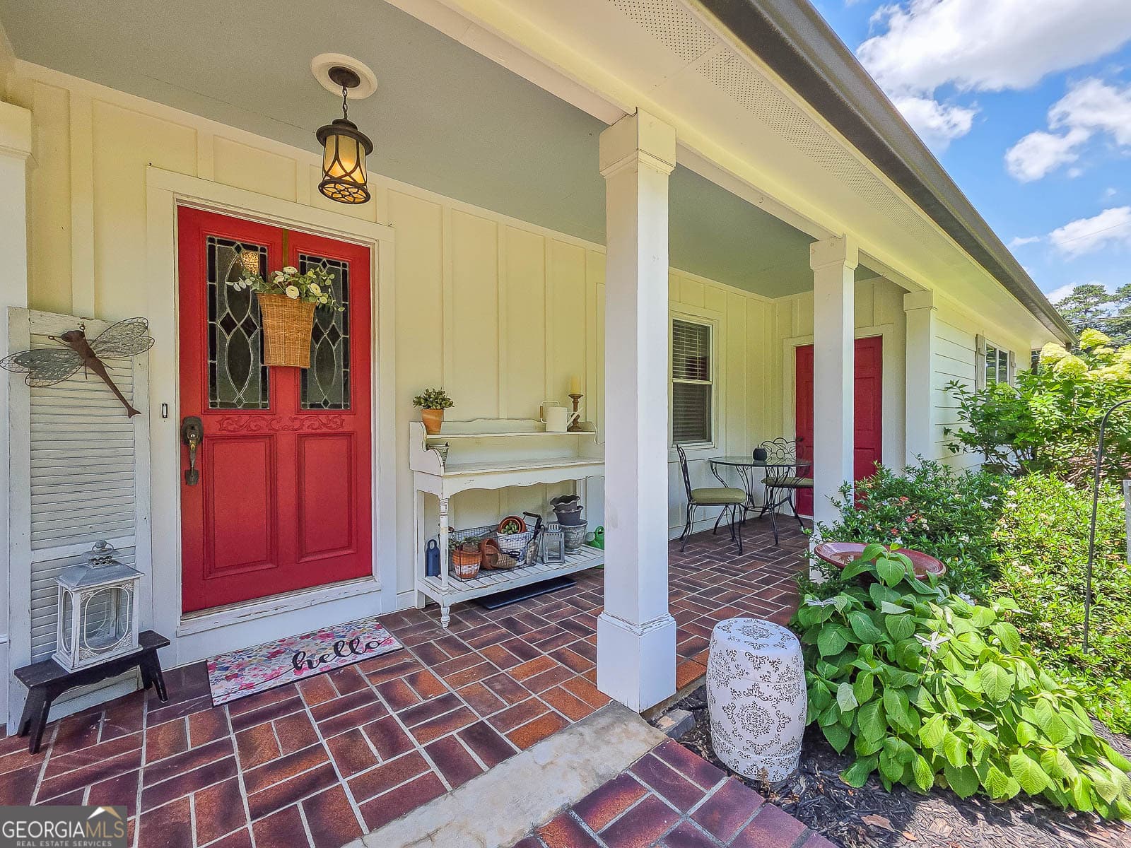 4 bedroom, 3 bathroom, 2,532 sq ft single family residence for sale at 403 Old Rosser Road, Stone Mountain, GA 30087 — photo 4
